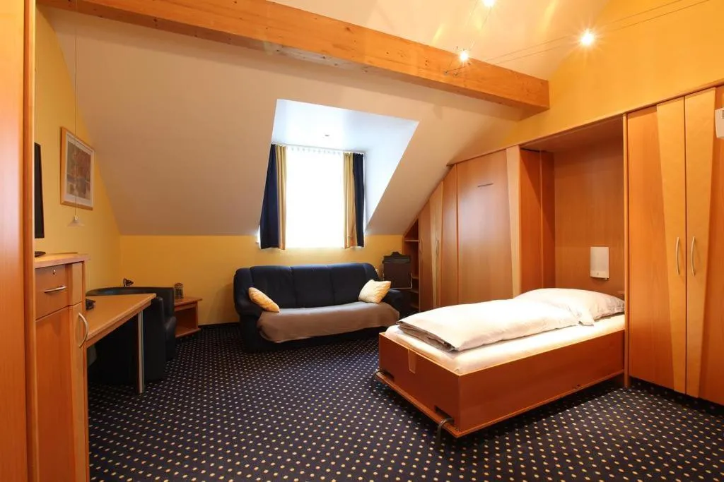 Au P'tit Max - Studios hotel