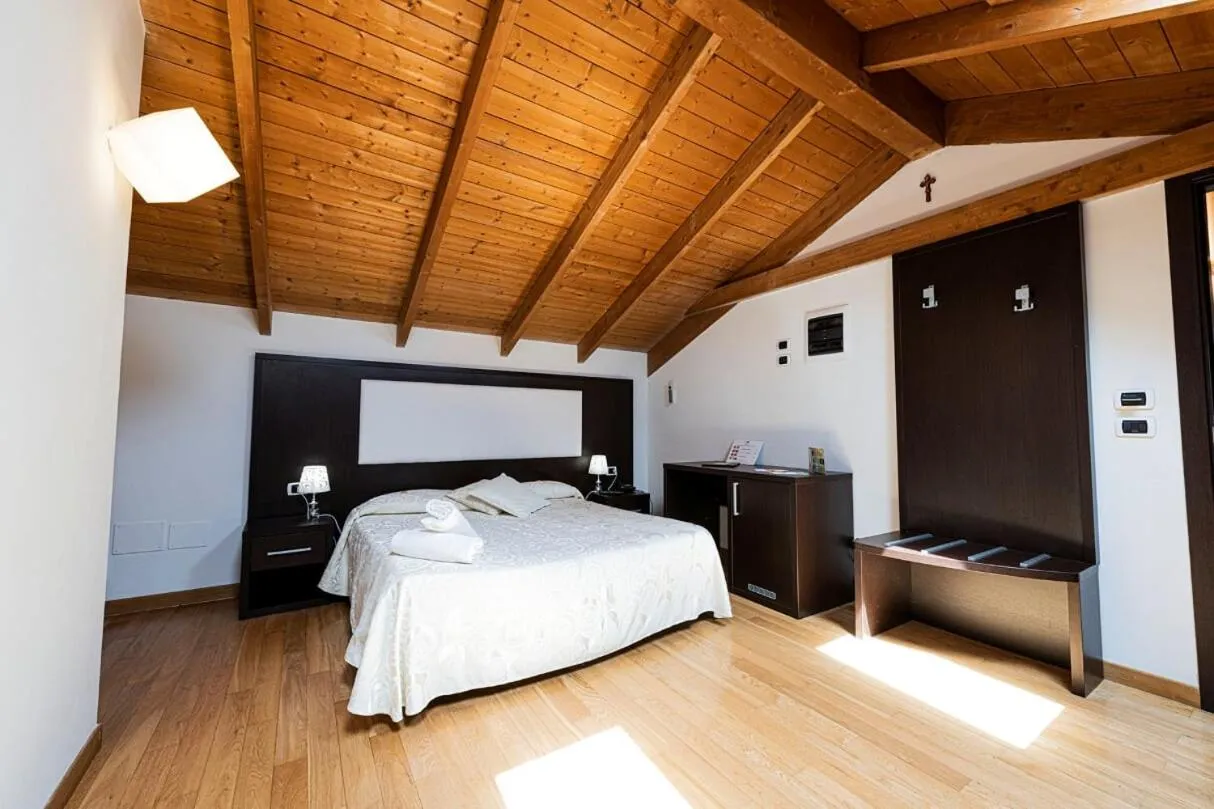 Bed in Antico Borgo Chieti