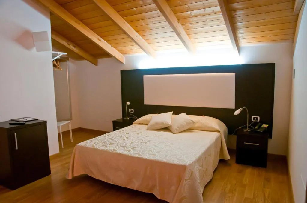Bed in Antico Borgo Chieti