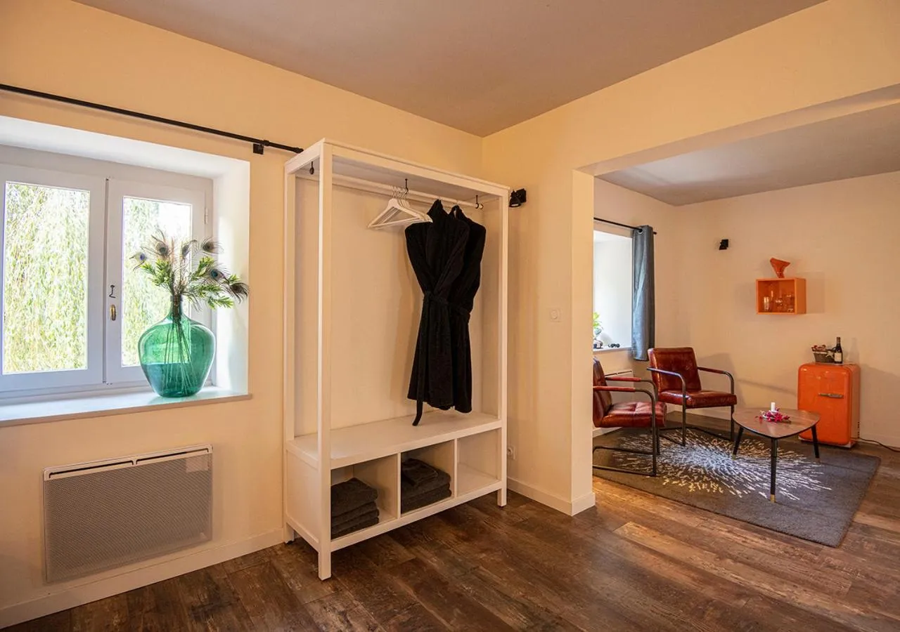 Seating area in Moulin des Comtes - chambre des comtes