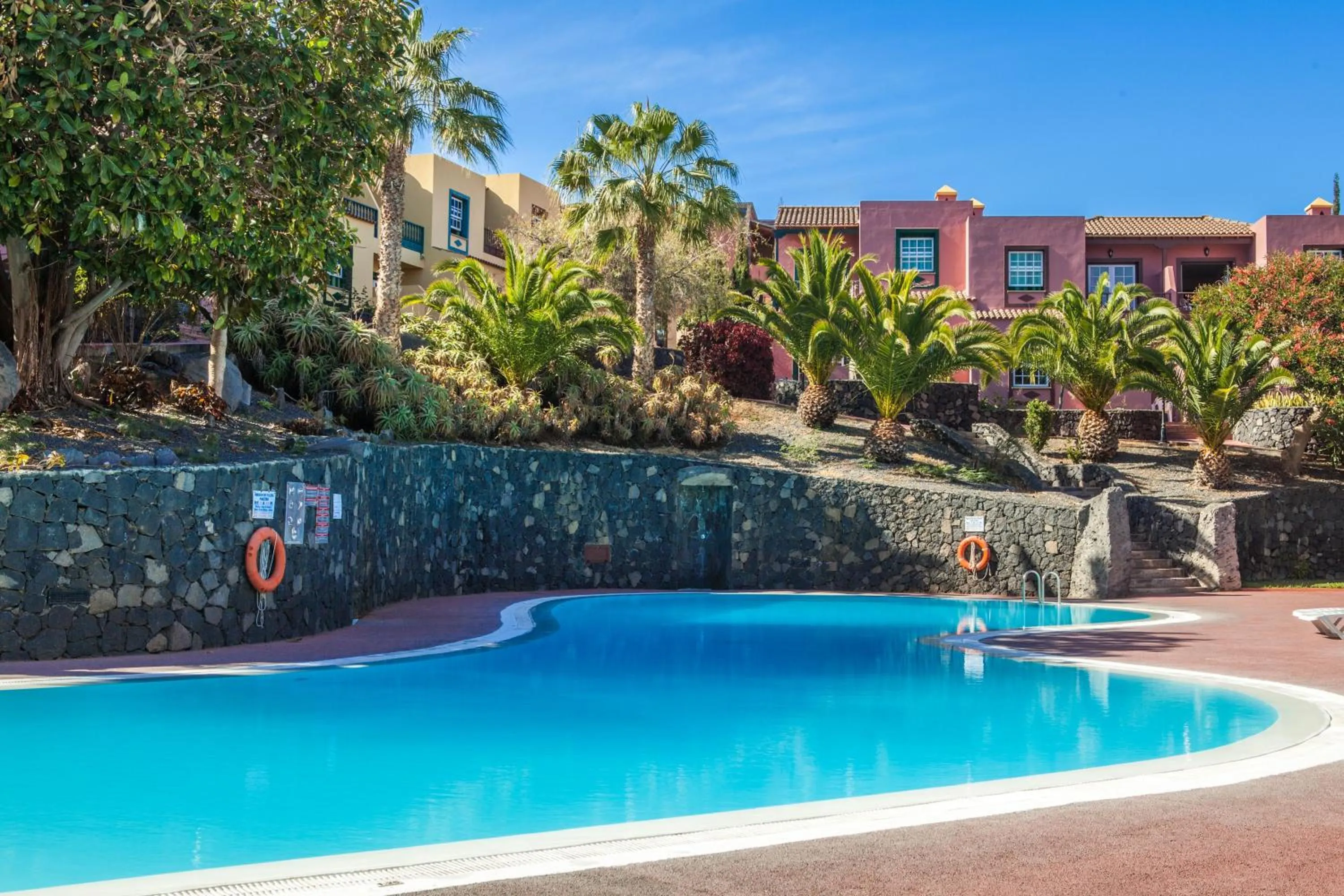 Day in Apartamentos Oasis San Antonio