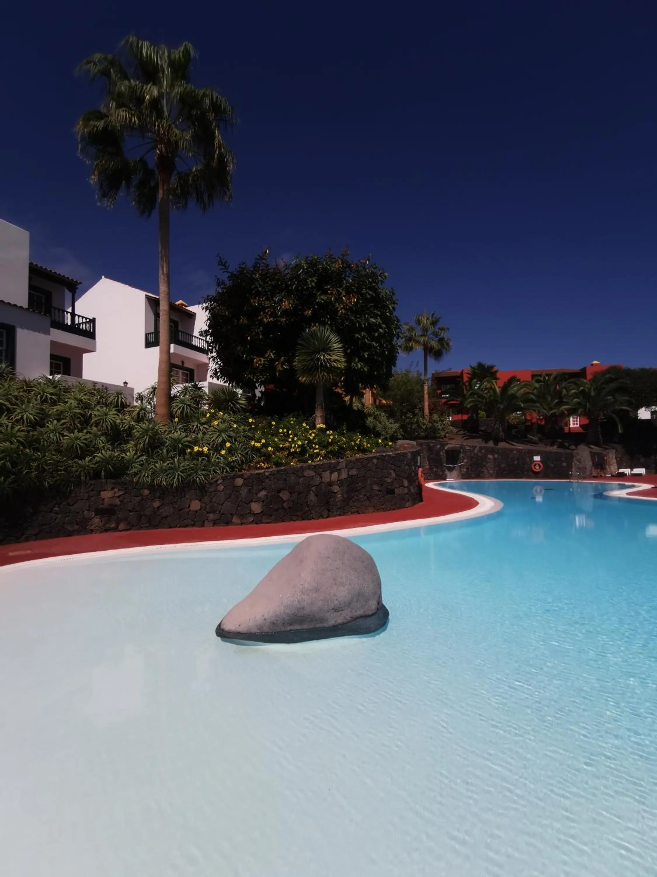 Apartamentos Oasis San Antonio