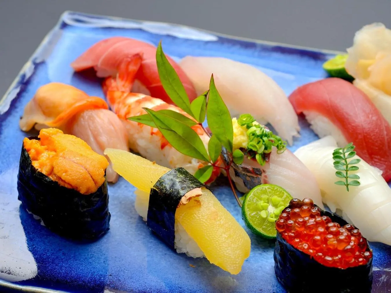 Restaurant/places to eat in Shigira Bayside Suite Allamanda