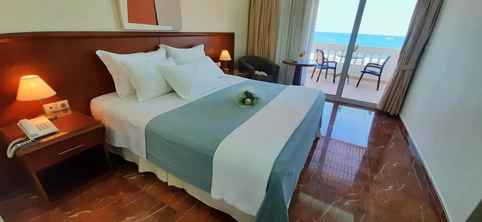 Sea view, Bed in Porto Alegre Hotel