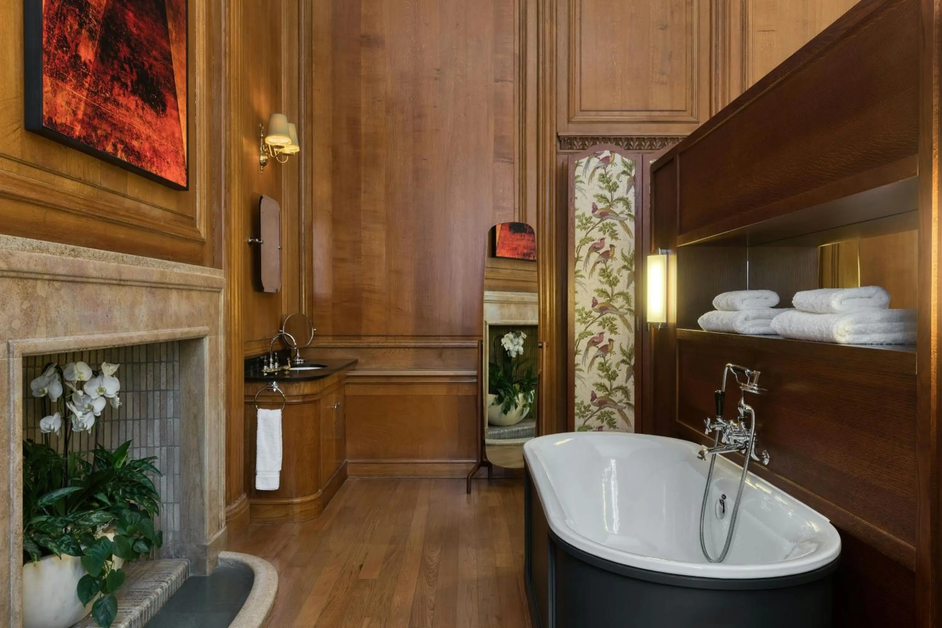 Bathroom in The Edinburgh Grand, a Luxury Collection Hotel, Edinburgh