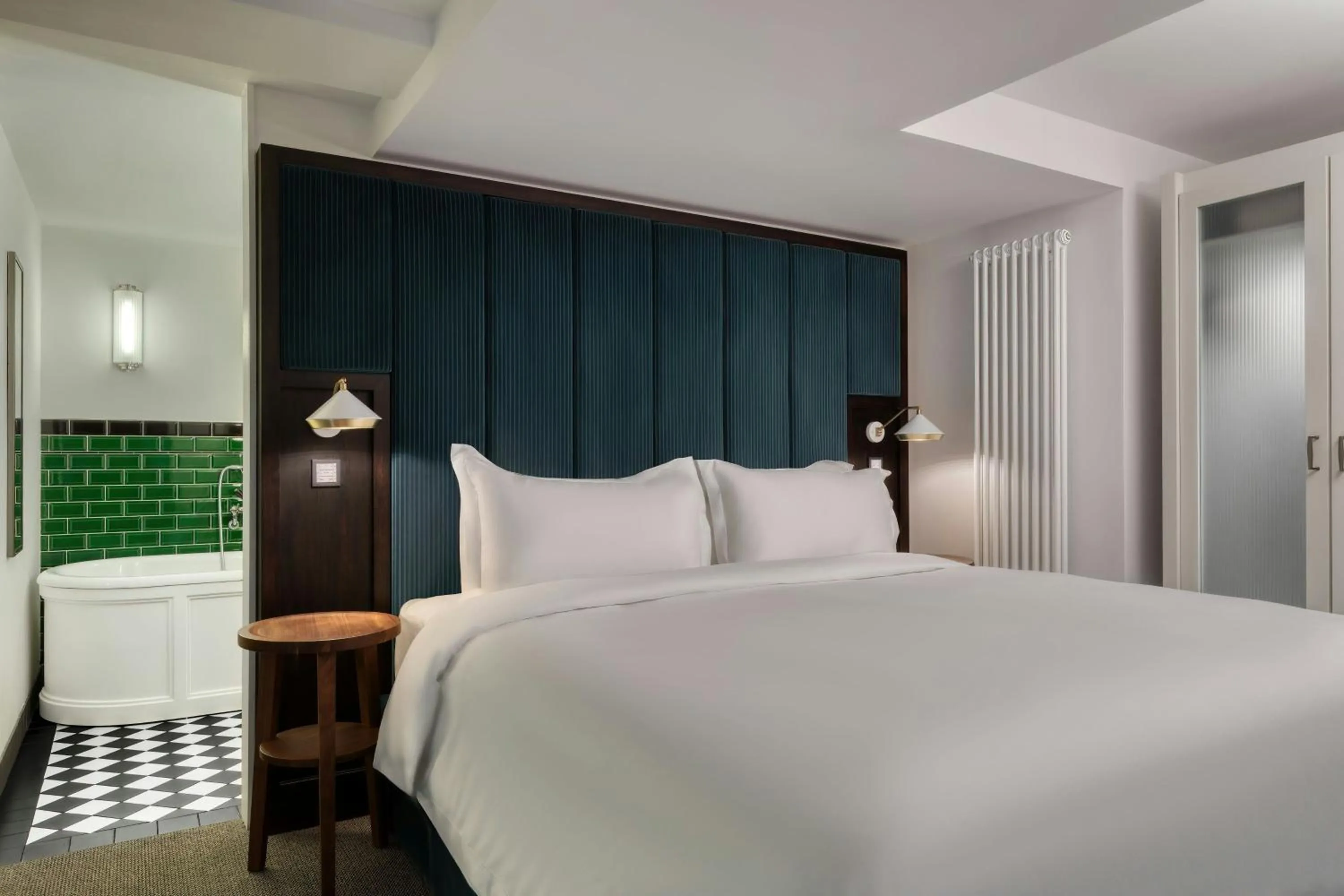 Bedroom, Bed in The Edinburgh Grand, a Luxury Collection Hotel, Edinburgh