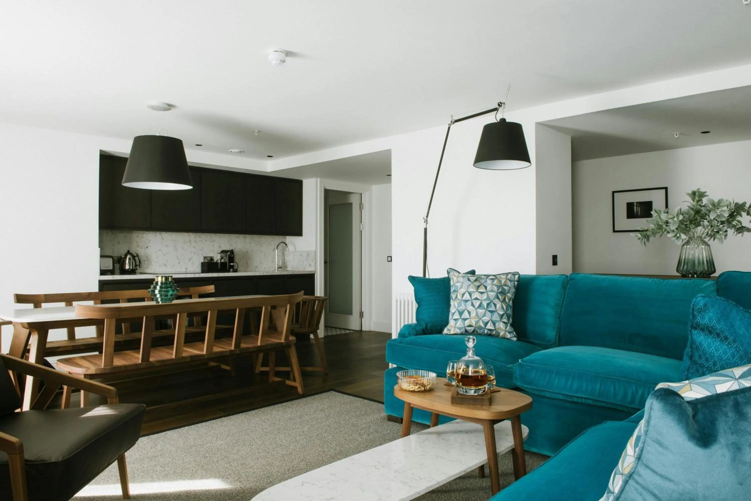 Living room in The Edinburgh Grand, a Luxury Collection Hotel, Edinburgh