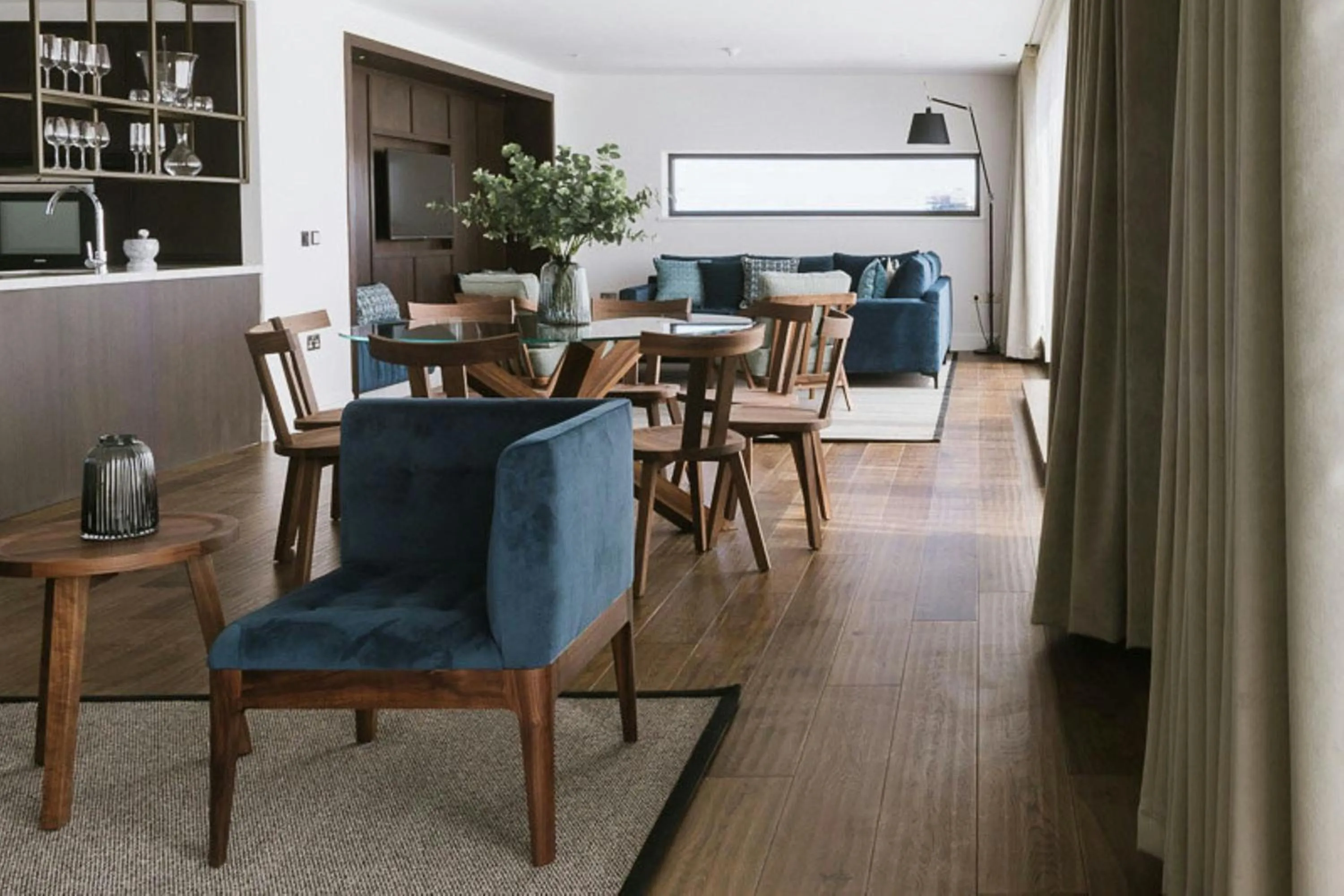 Living room in The Edinburgh Grand, a Luxury Collection Hotel, Edinburgh