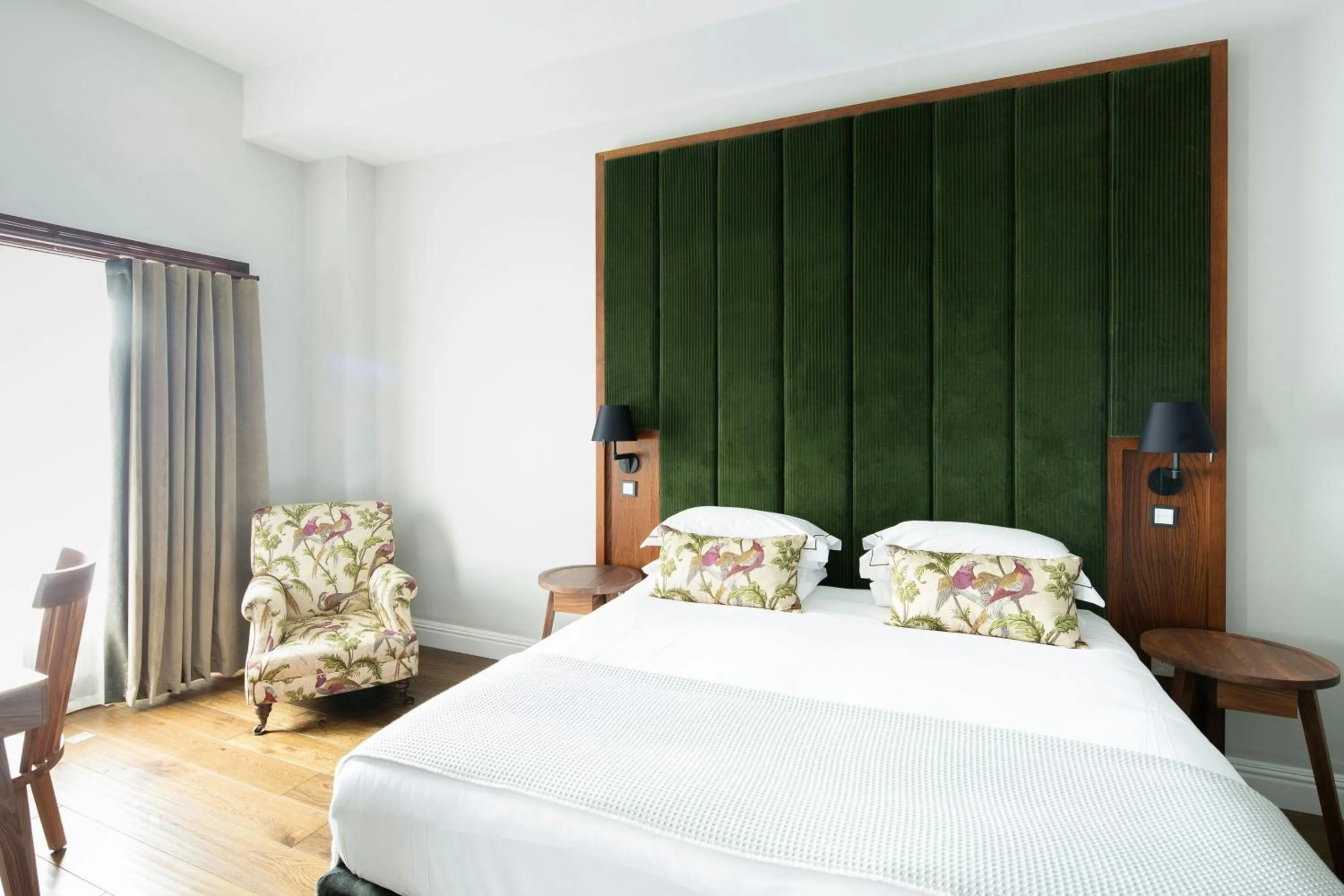 Bedroom, Bed in The Edinburgh Grand, a Luxury Collection Hotel, Edinburgh