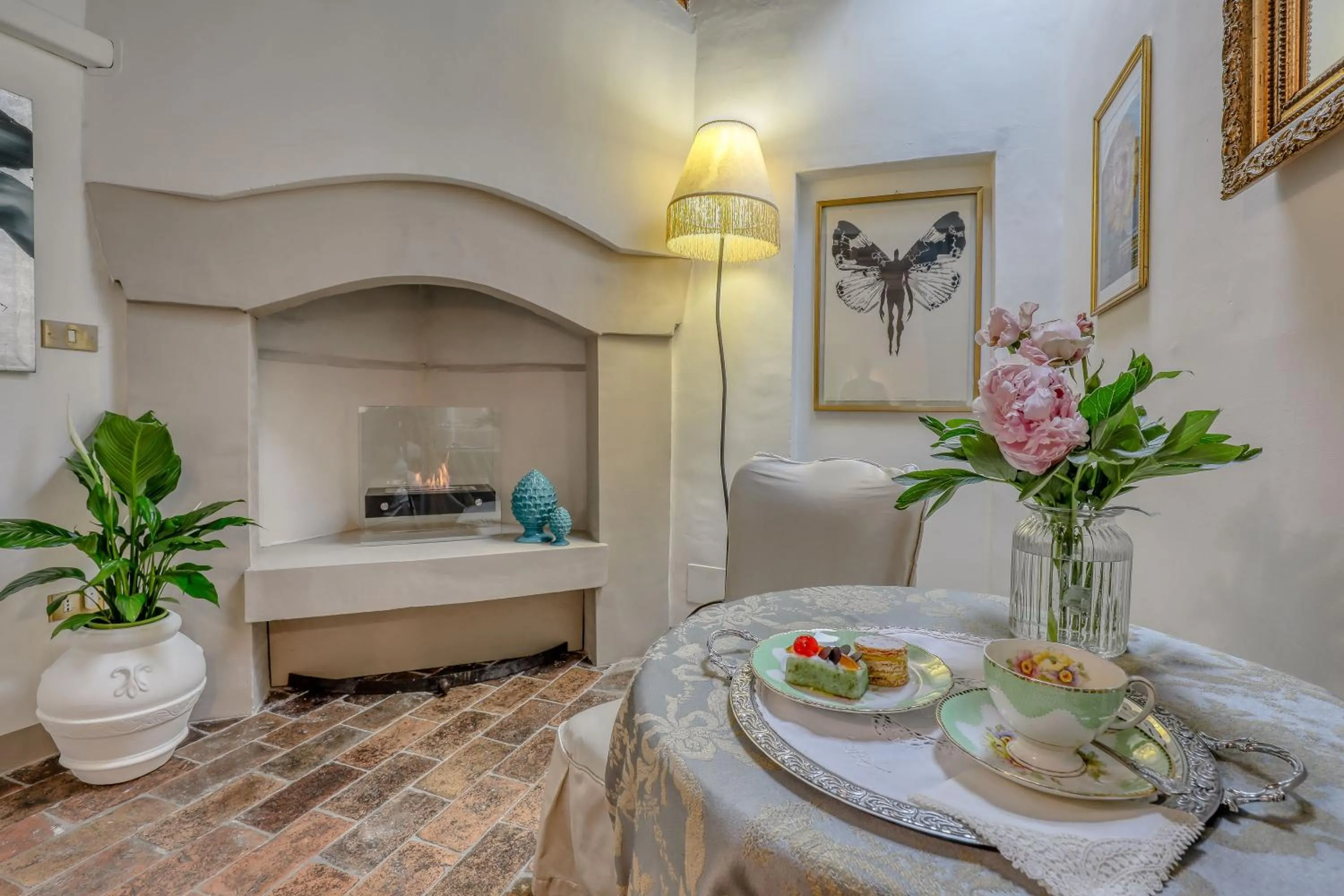 Bedroom in B&B dei Papi Boutique Hotel