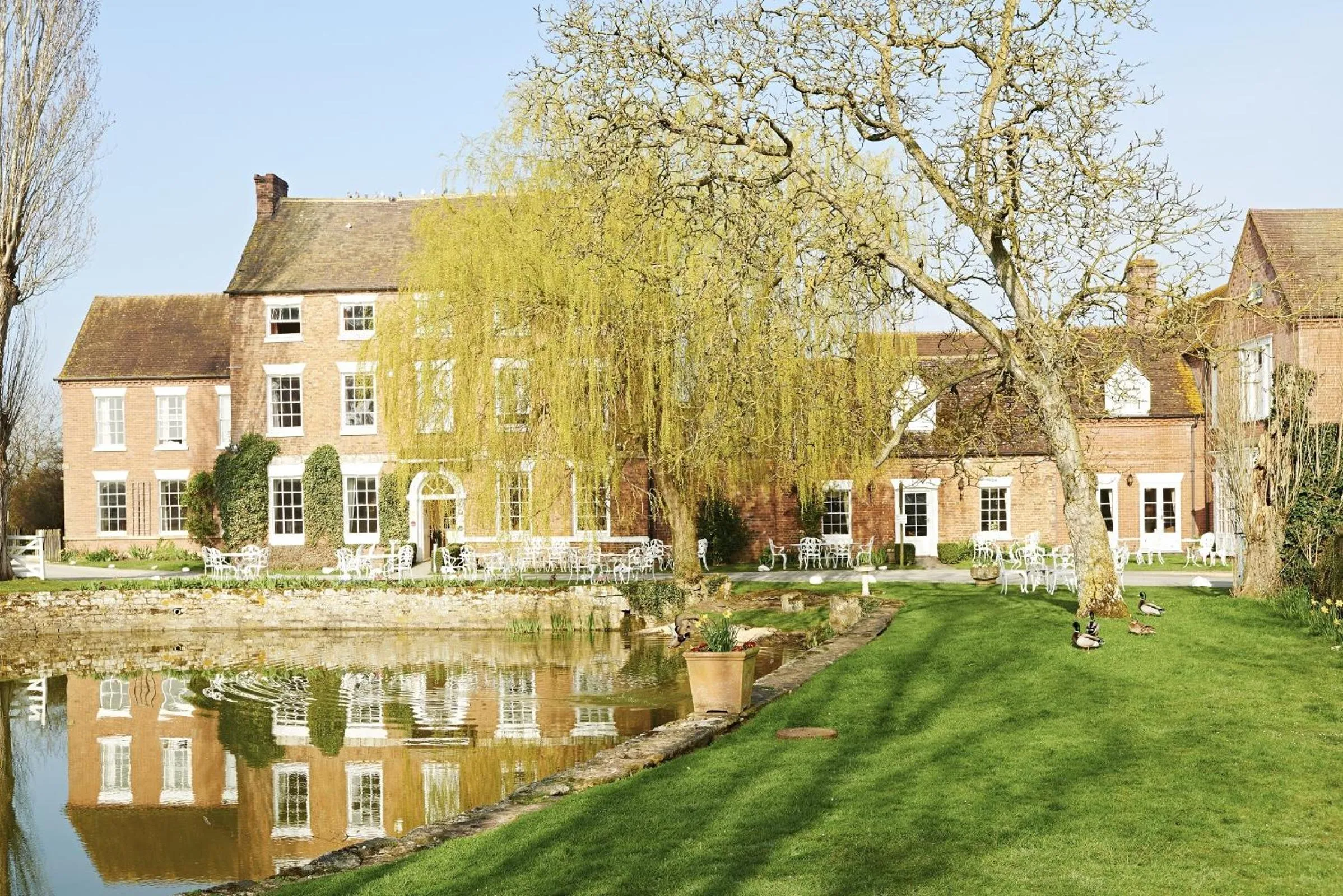 Facade/entrance in Corse Lawn House Hotel