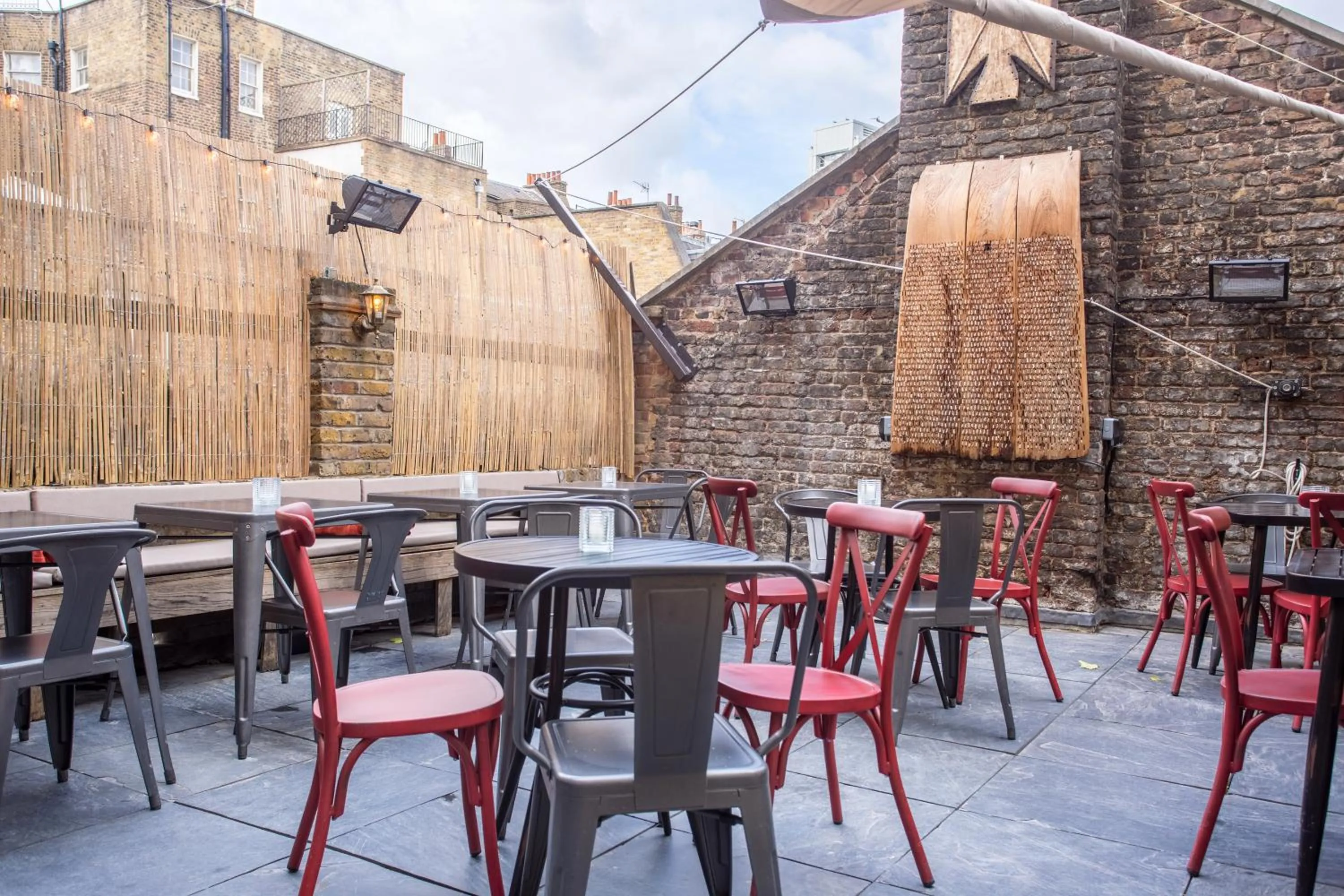 Property building in The Grafton Arms Pub & Rooms