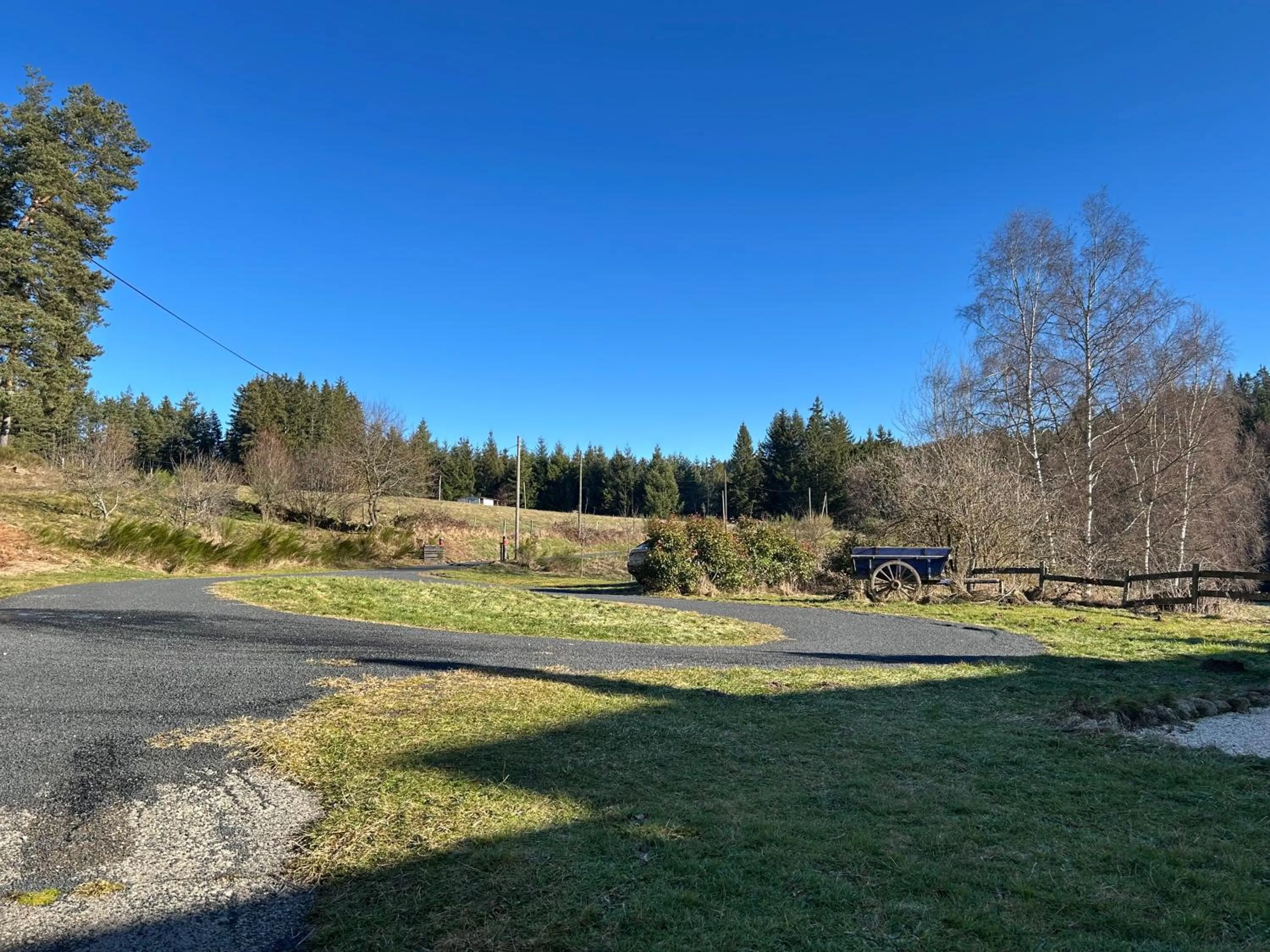 Parking in Moulin des Comtes - Gite des Graines