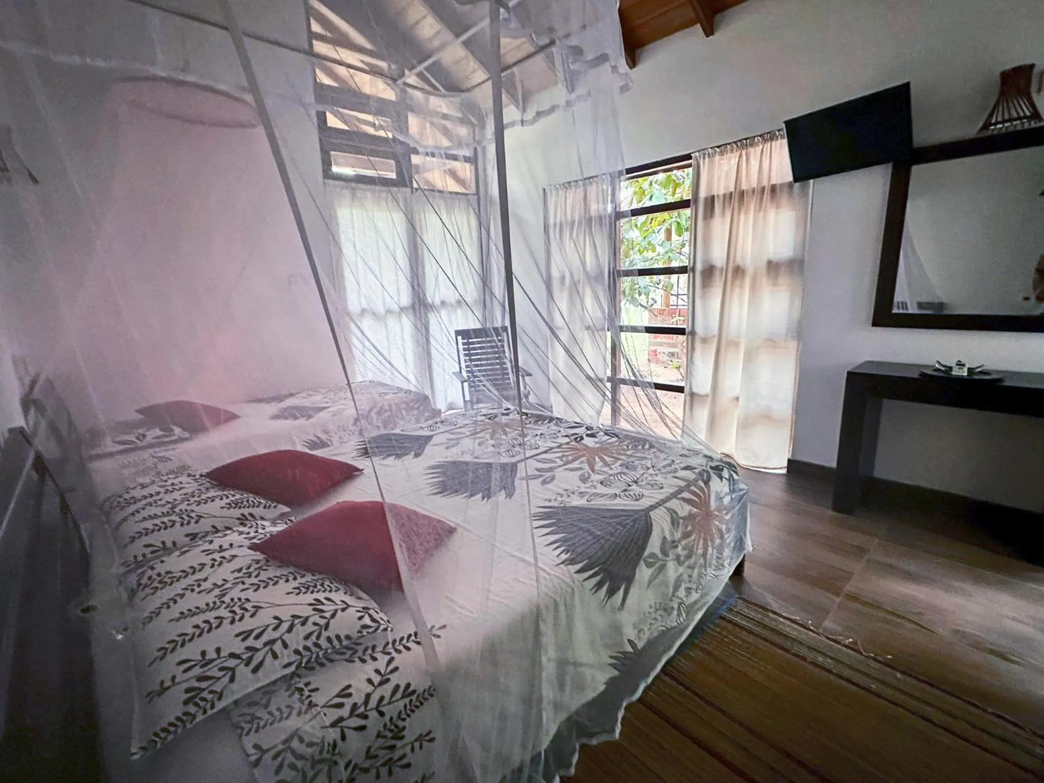 Property building, Bed in Sat Nam Village Hotel
