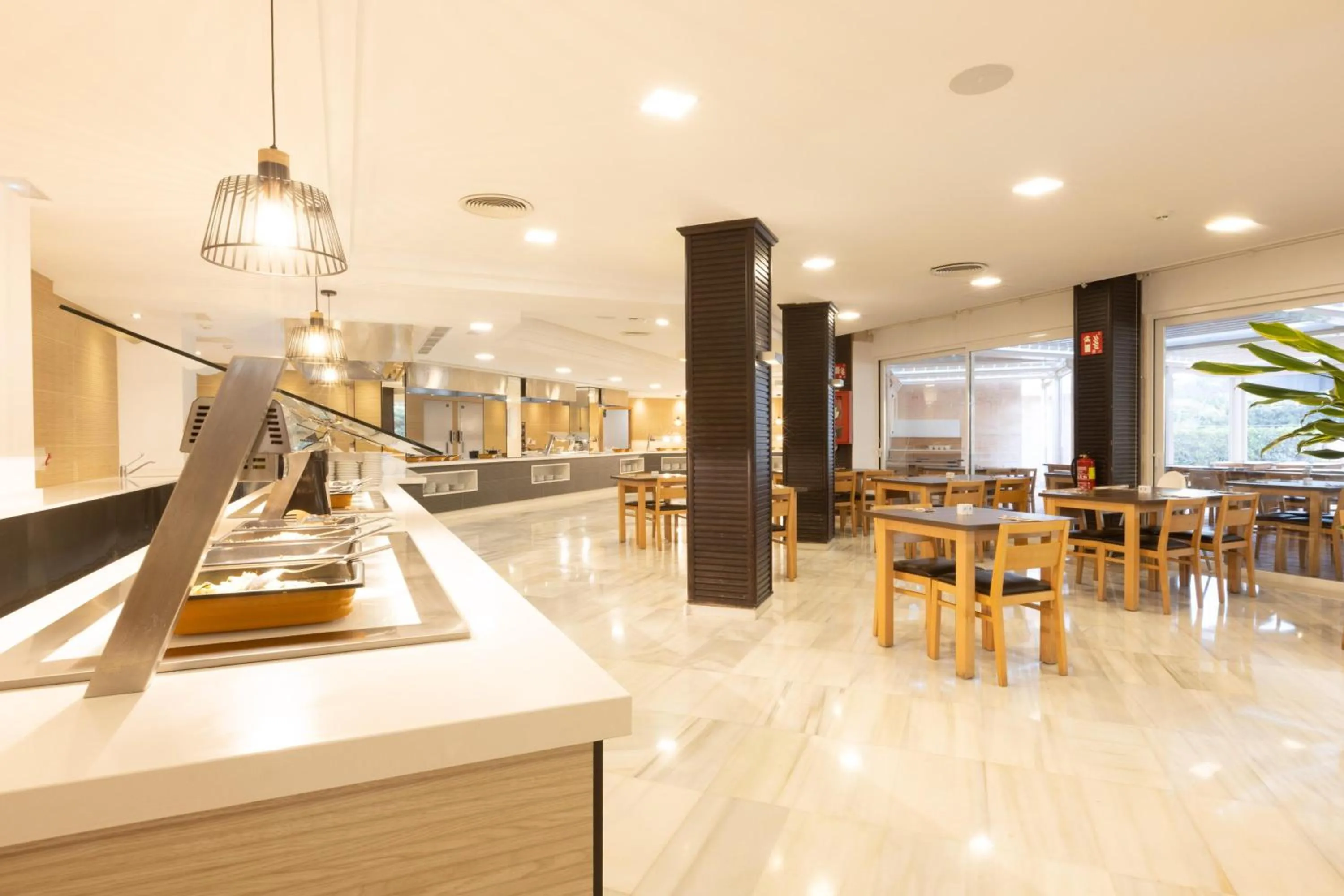 Restaurant/places to eat in Hotel Pabisa Sofia