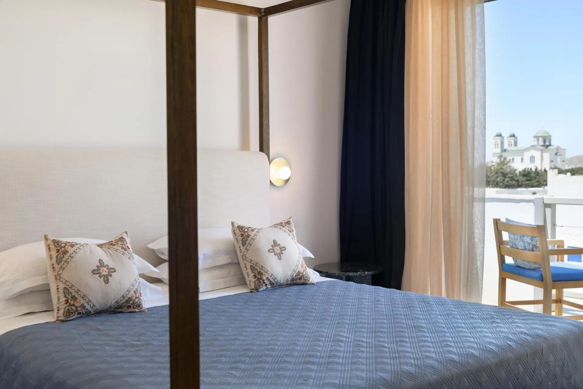 Bed in Kallisti Paros