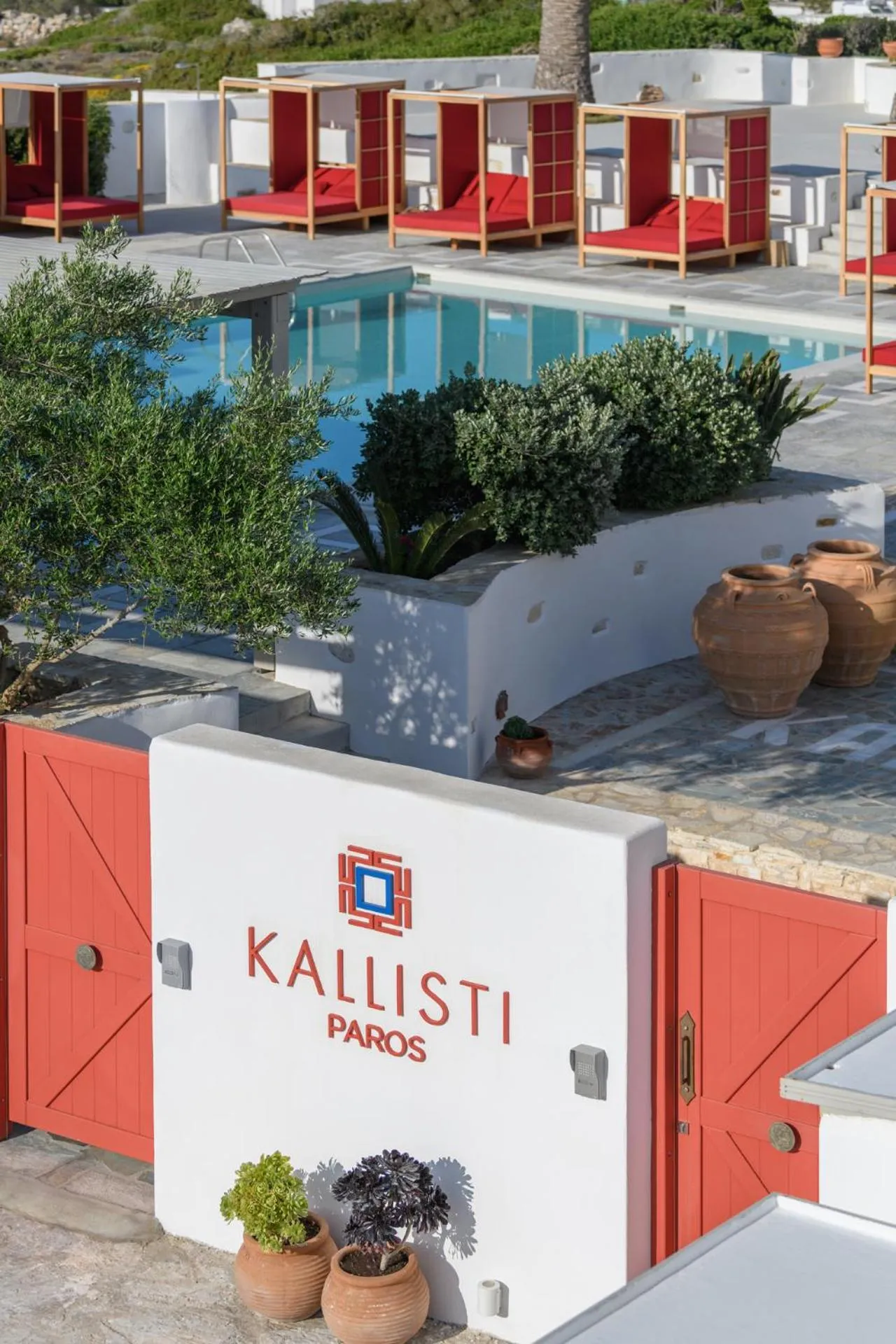 Property building in Kallisti Paros