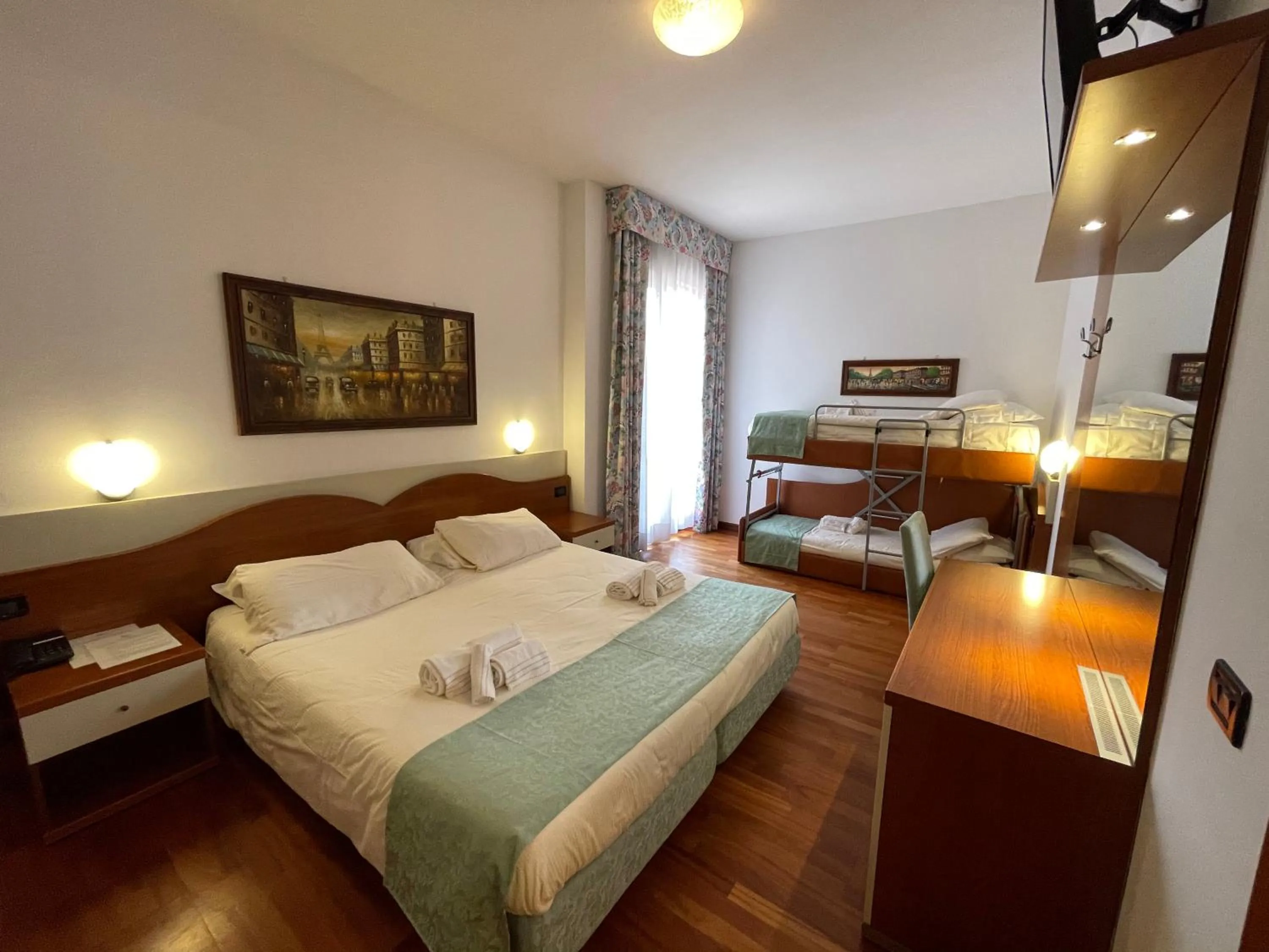 Photo of the whole room, Bed in Hotel Meridiana