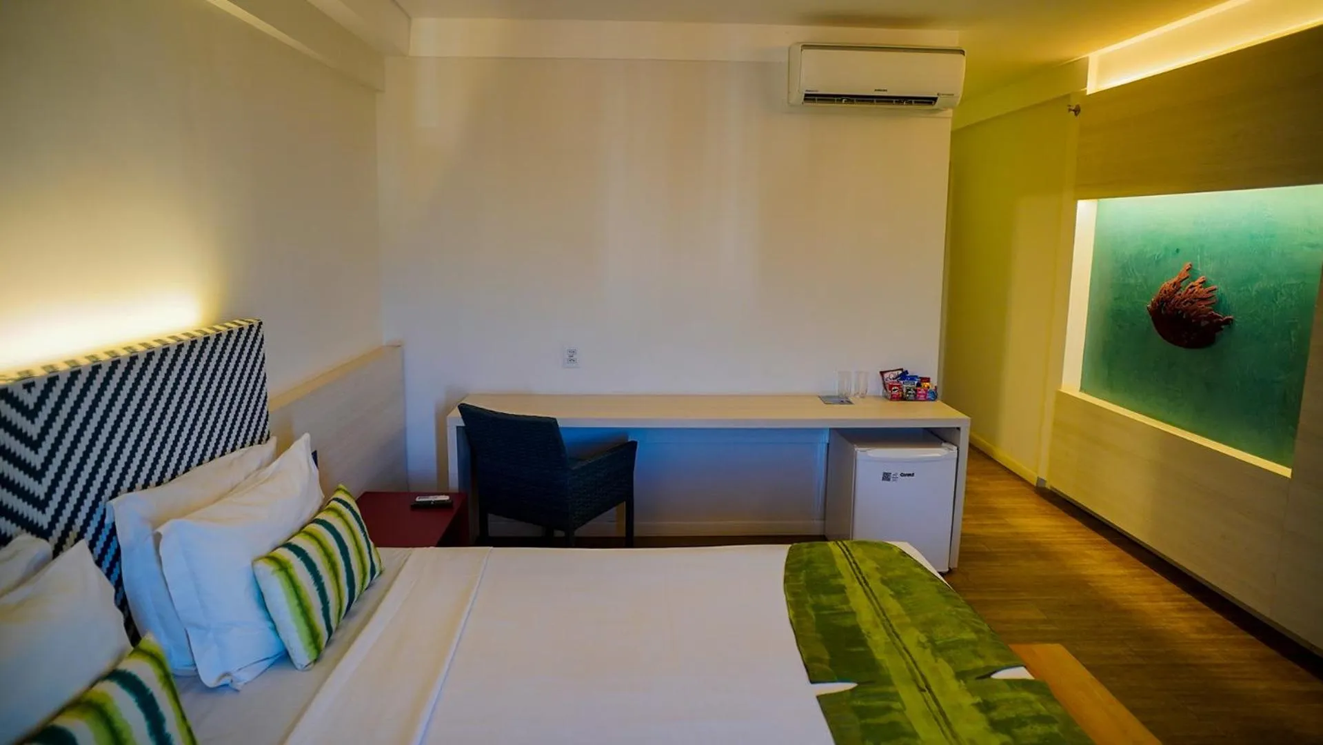 Bed in Hot Beach Resort