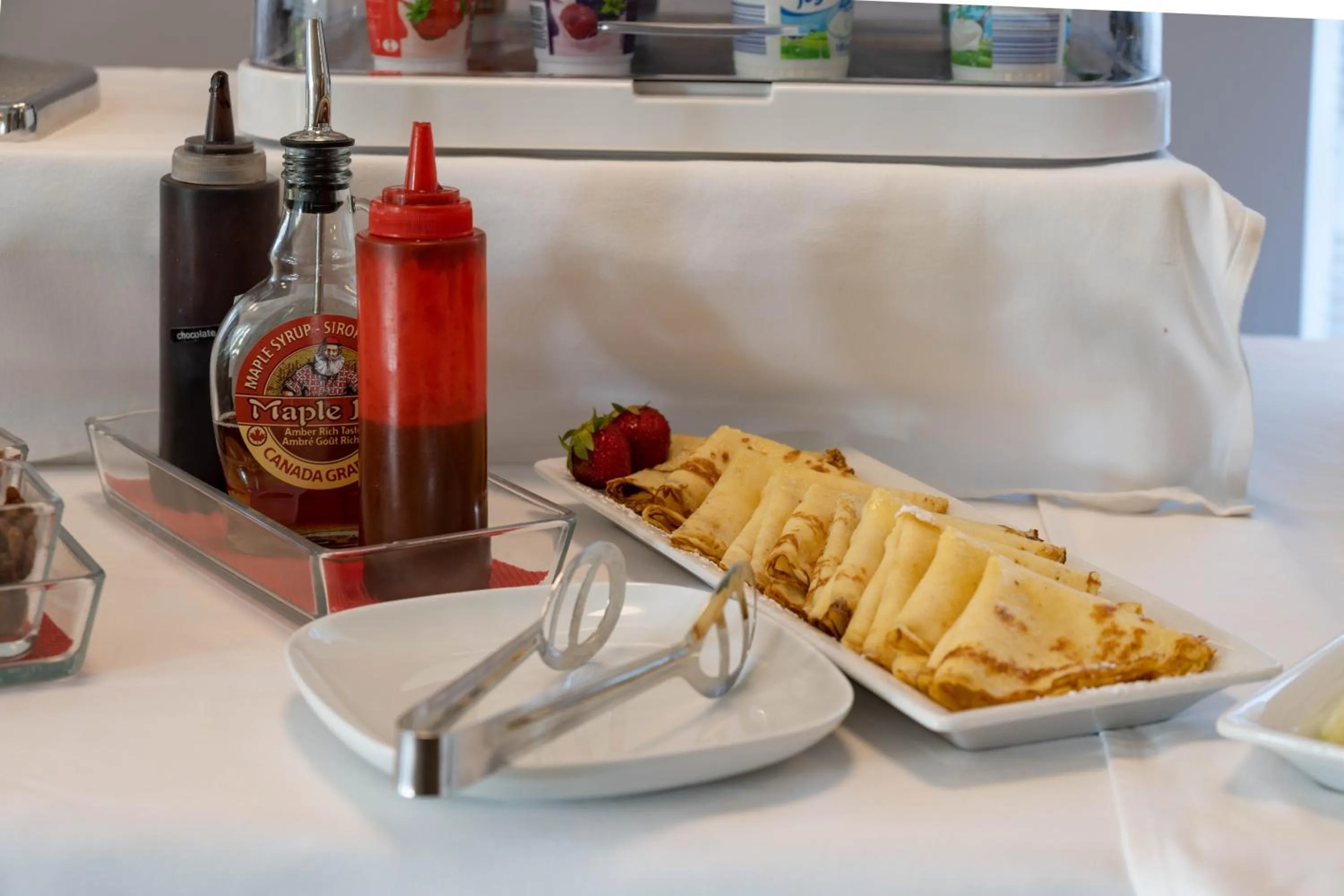 Restaurant/places to eat in Hotel Magdalena