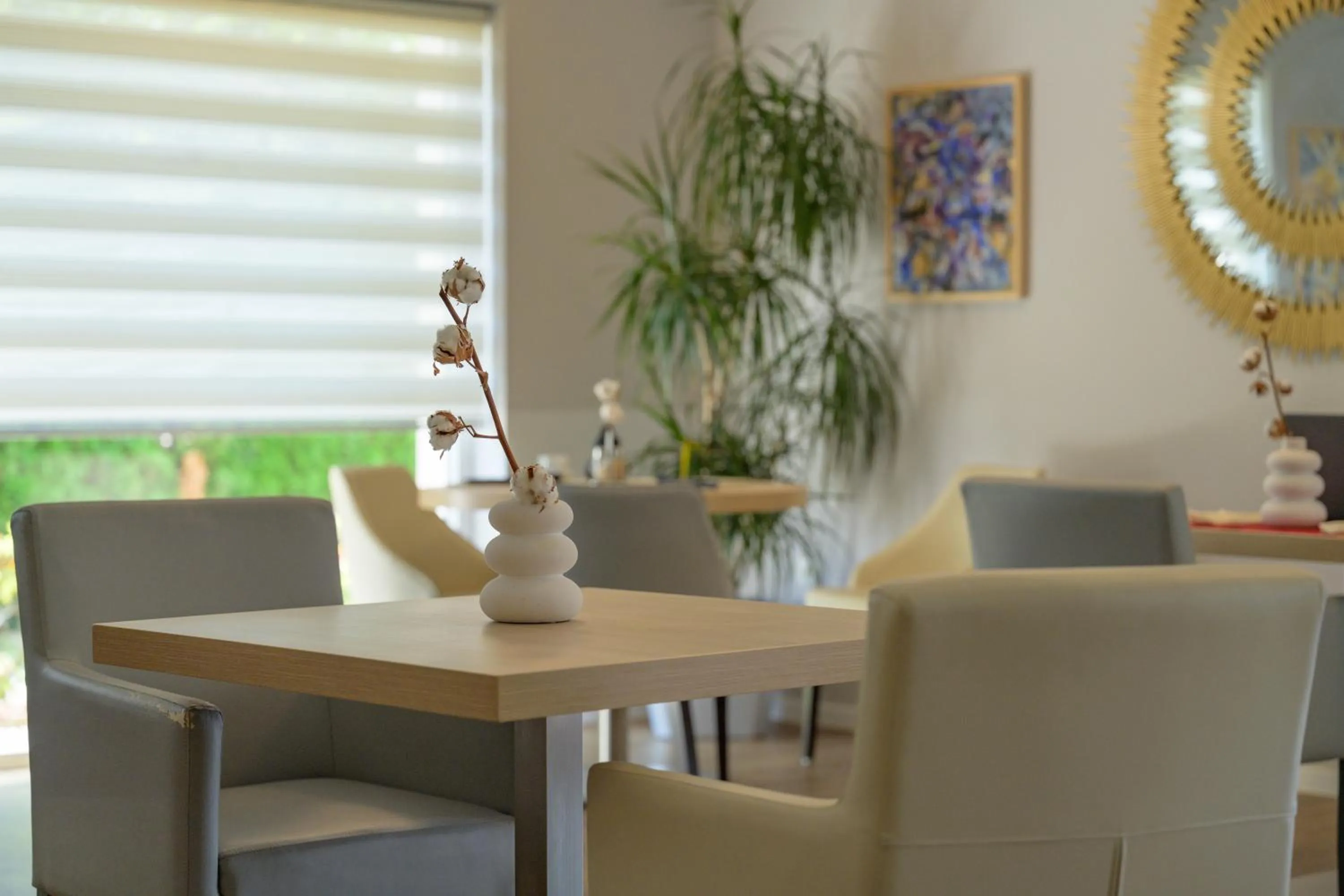 Restaurant/places to eat in Hotel Magdalena