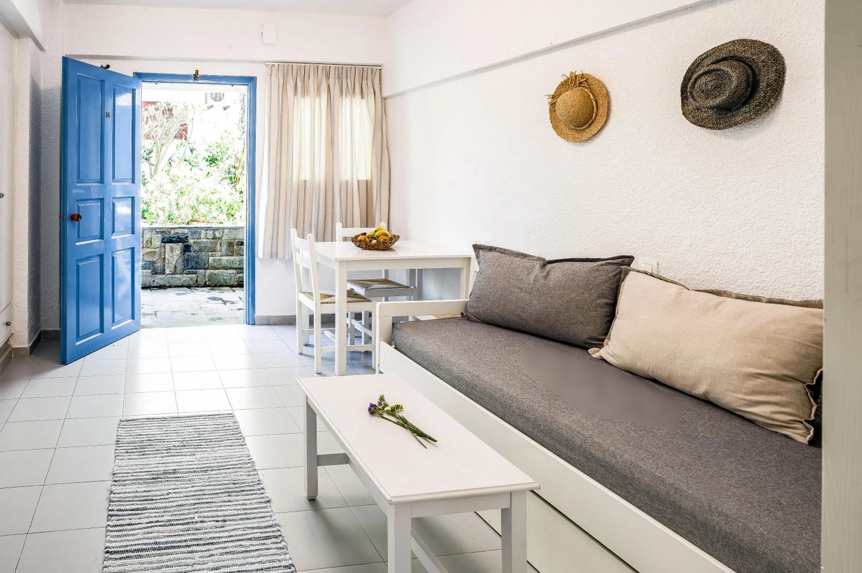 Living room in Ninetta's Studios