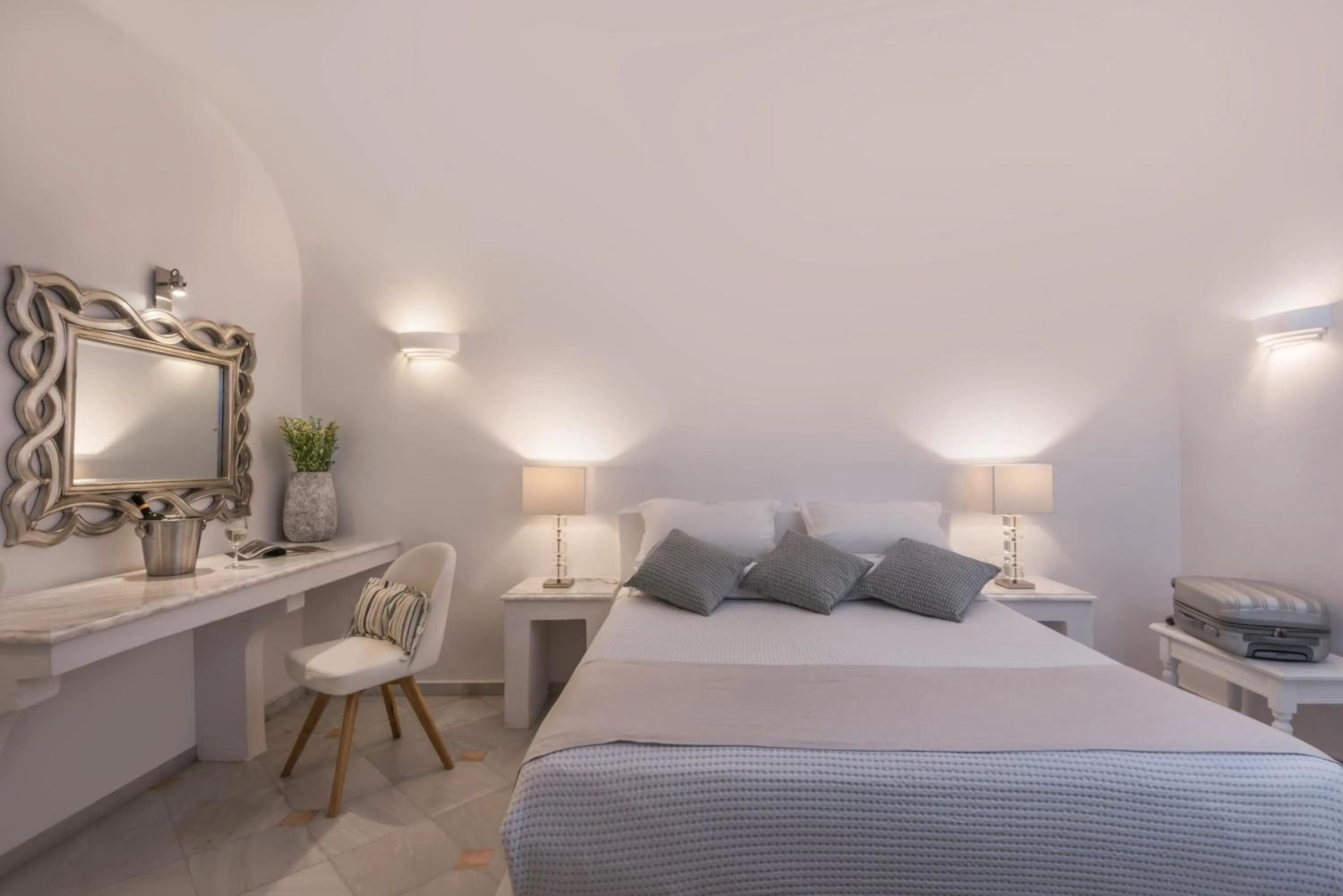 Bedroom, Bed in Anteliz Suites