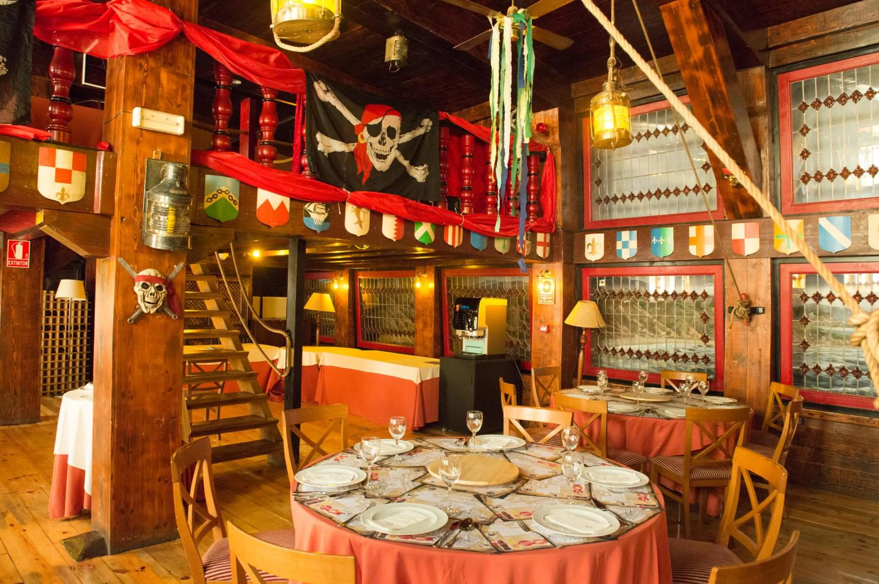 Restaurant/places to eat in Hotel Náyade