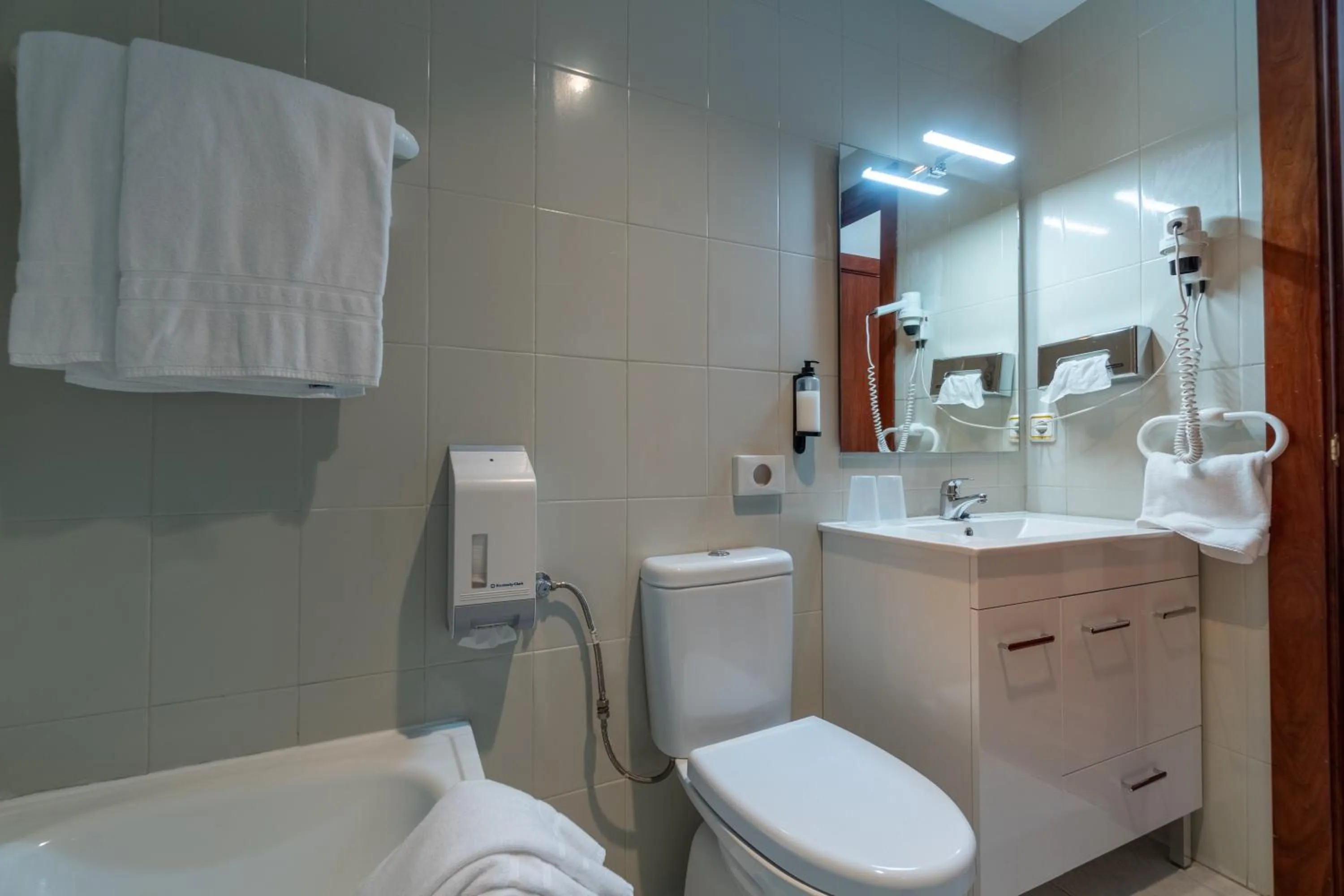 Shower in Hotel Náyade