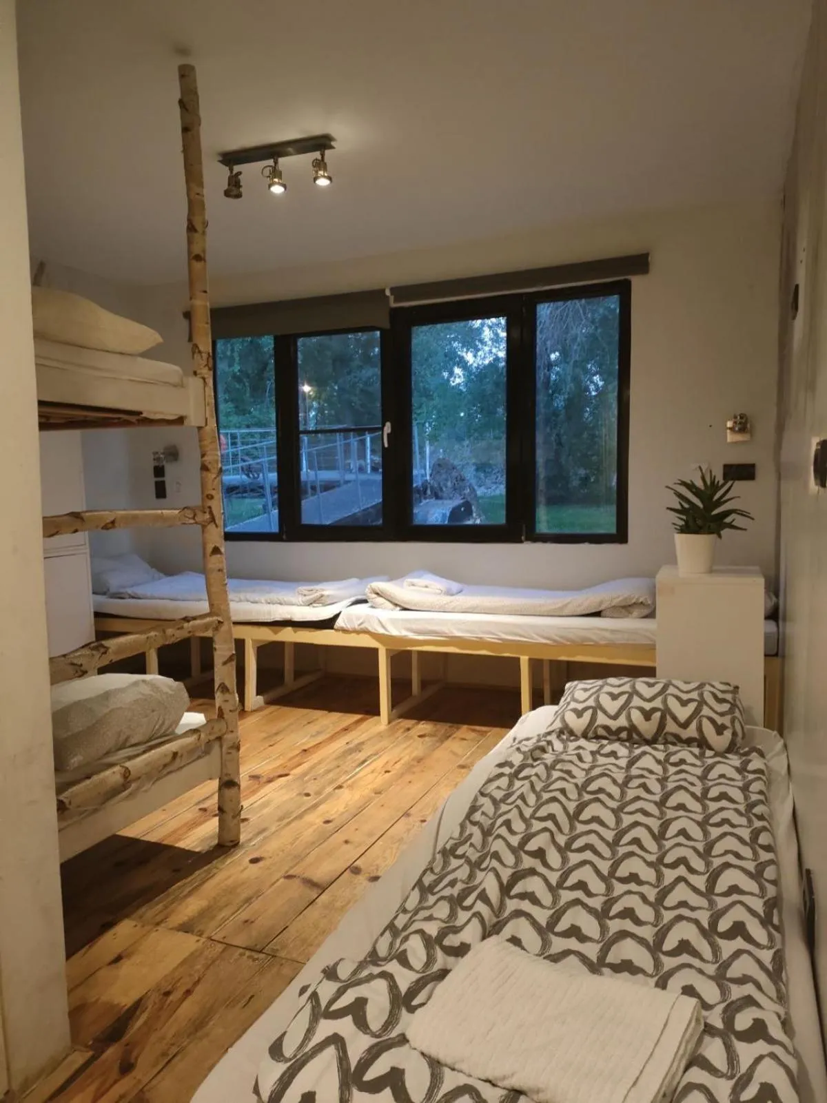 Single Bed in Mixed Dormitory Room in ArkaBarka Floating Hostel