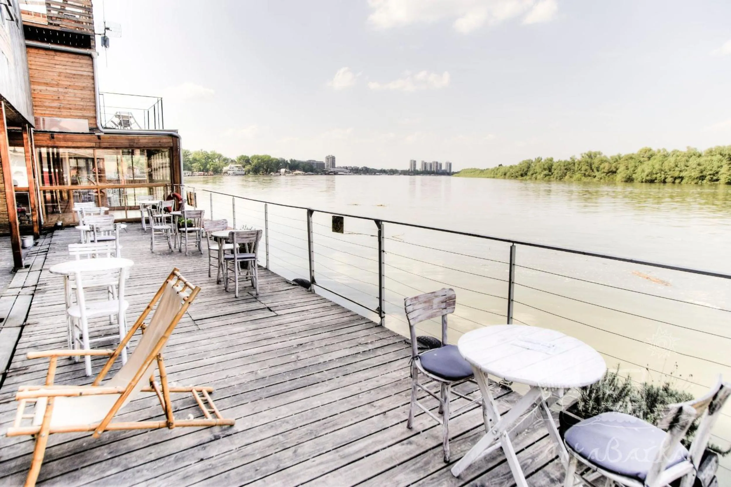 ArkaBarka Floating Hostel