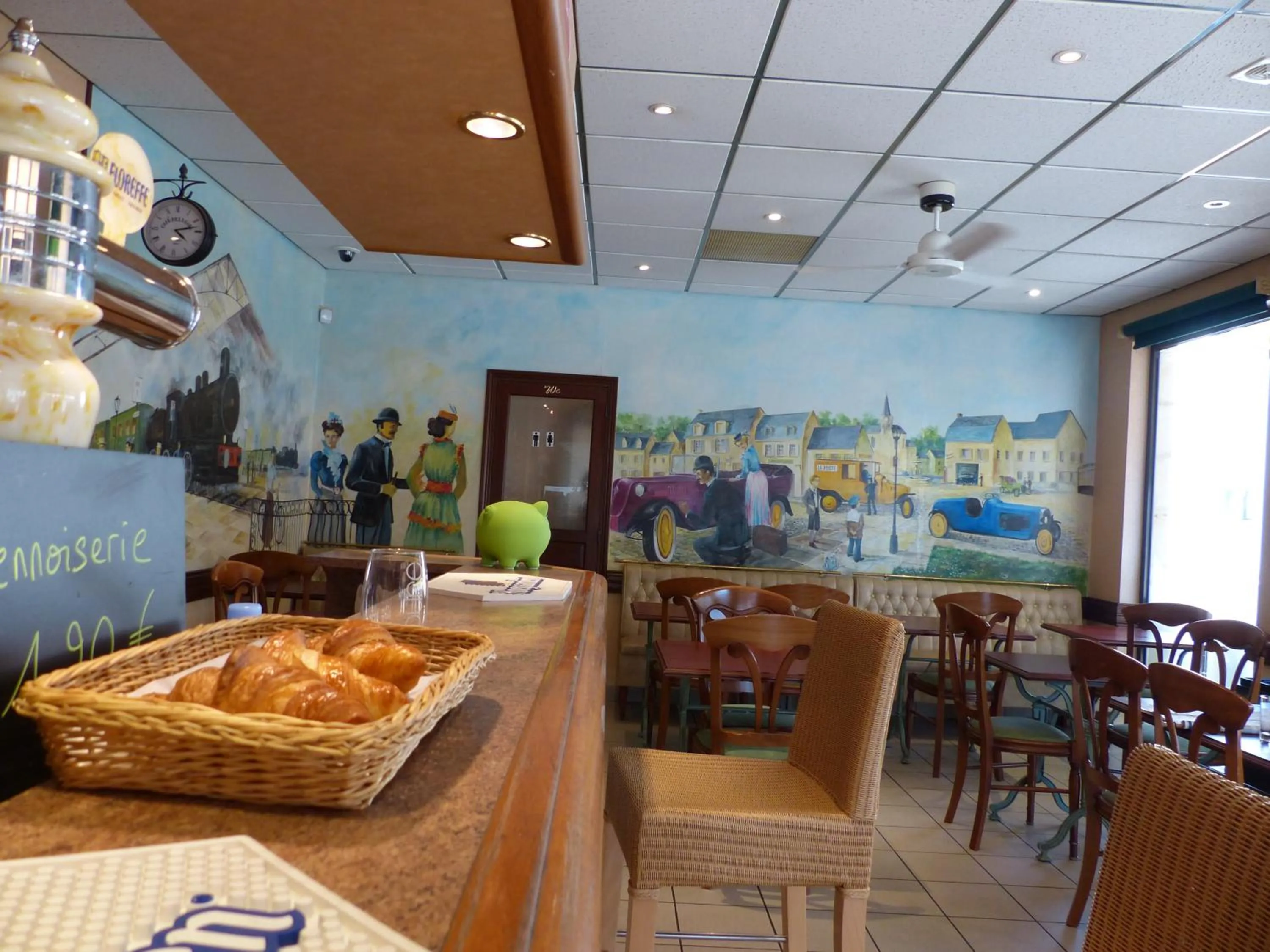 Lounge or bar in Belle Epoque