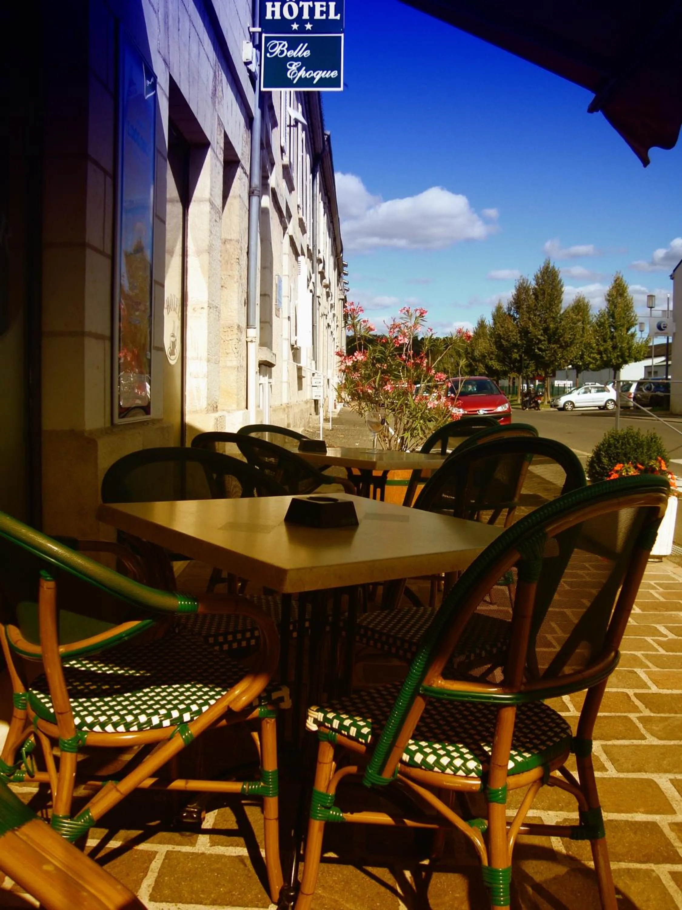 Lounge or bar in Belle Epoque