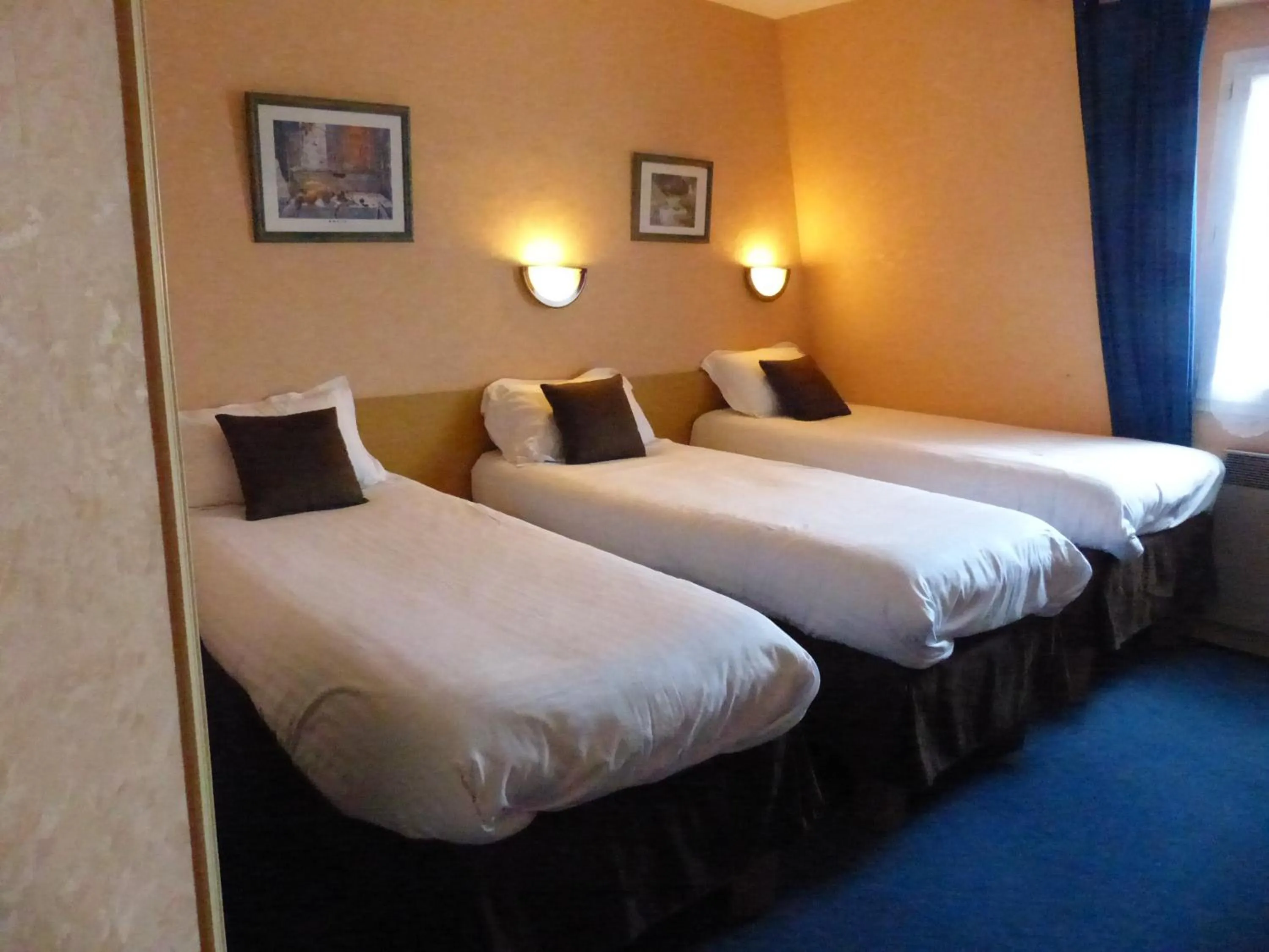 Bedroom, Bed in Belle Epoque