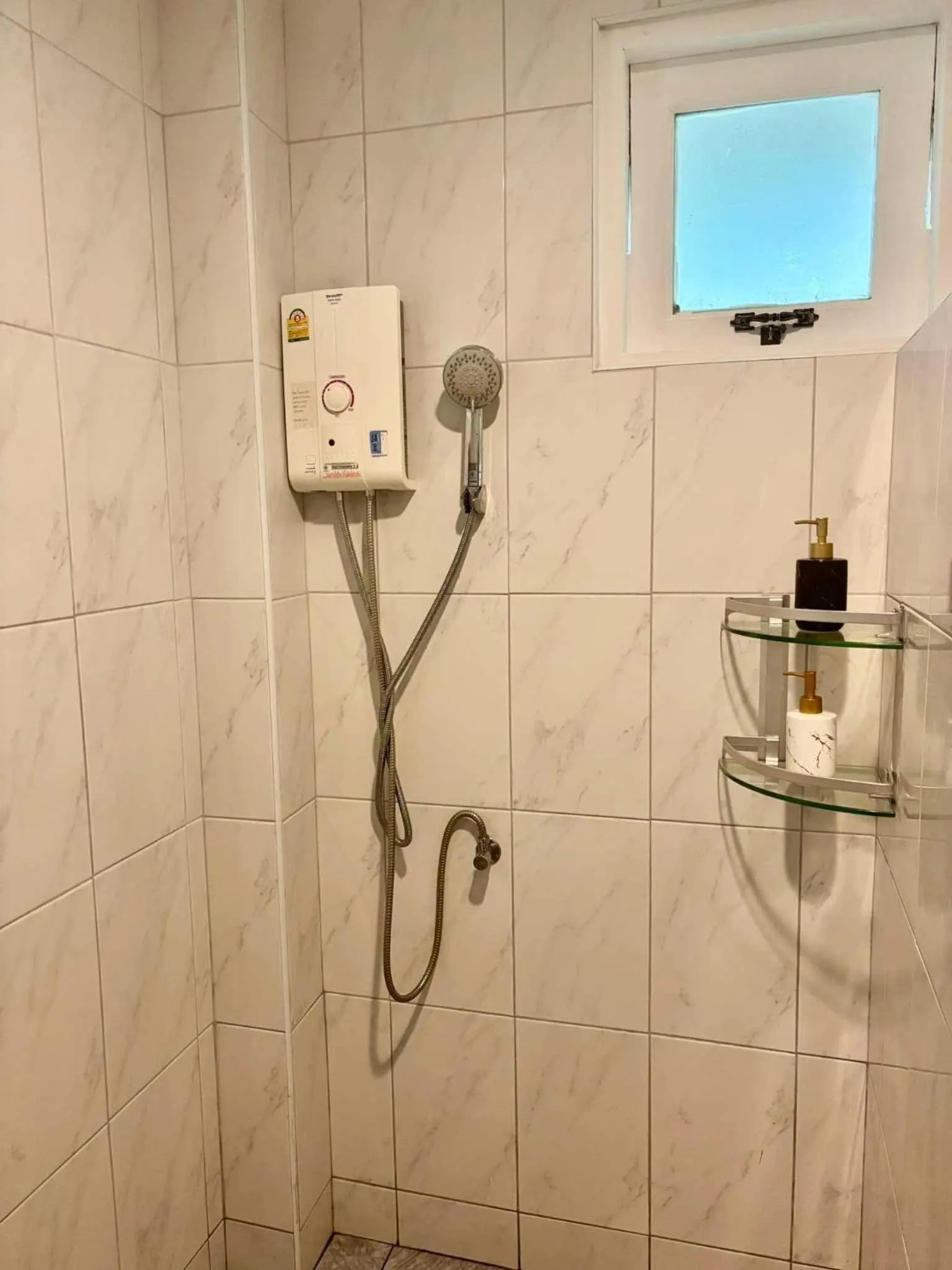 Shower in Banyan House Samui bed and breakfast (Adult Only)