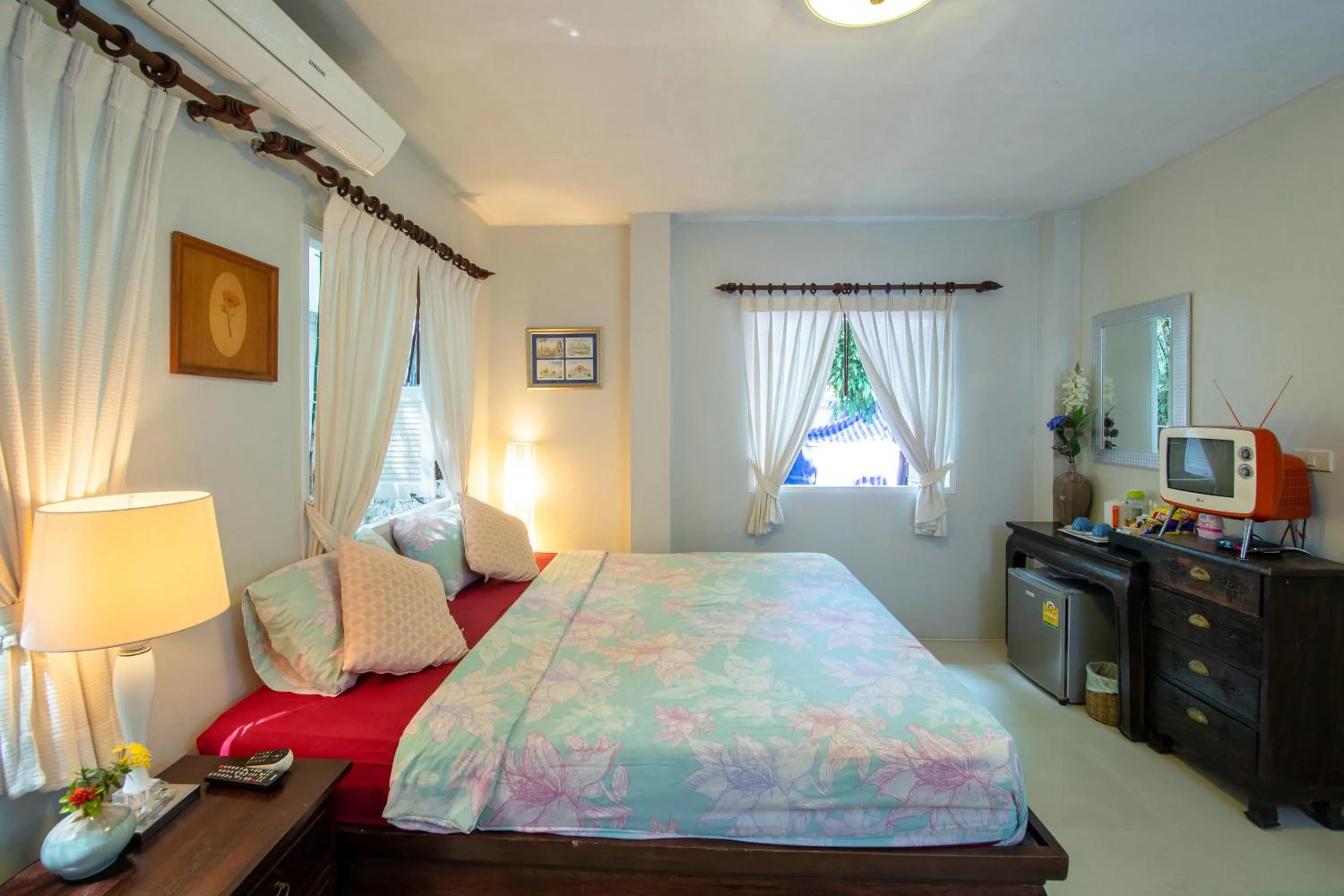 Photo of the whole room, Bed in Banyan House Samui bed and breakfast (Adult Only)