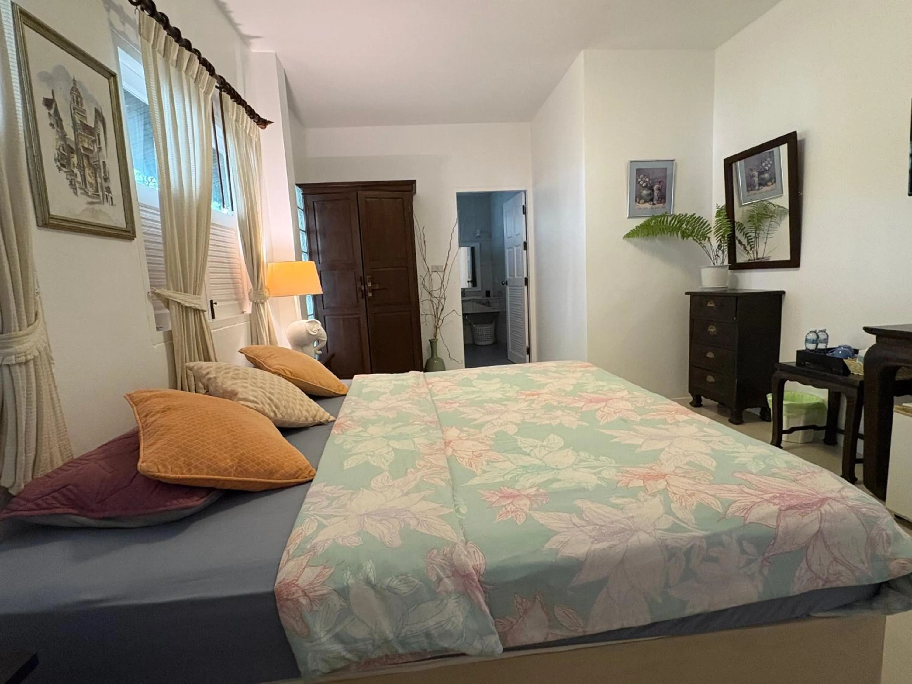 Photo of the whole room, Bed in Banyan House Samui bed and breakfast (Adult Only)