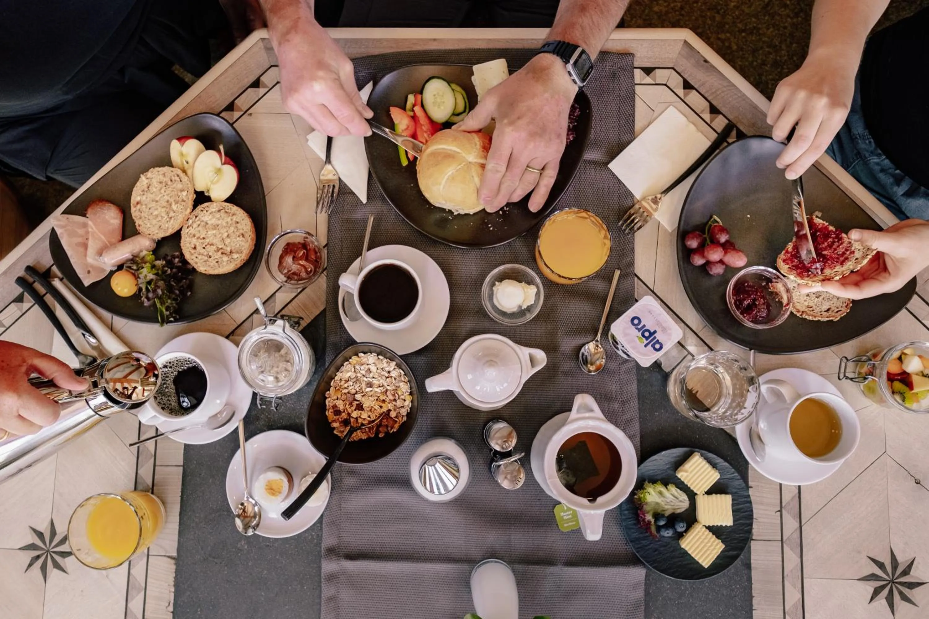 Breakfast in Auenhütte