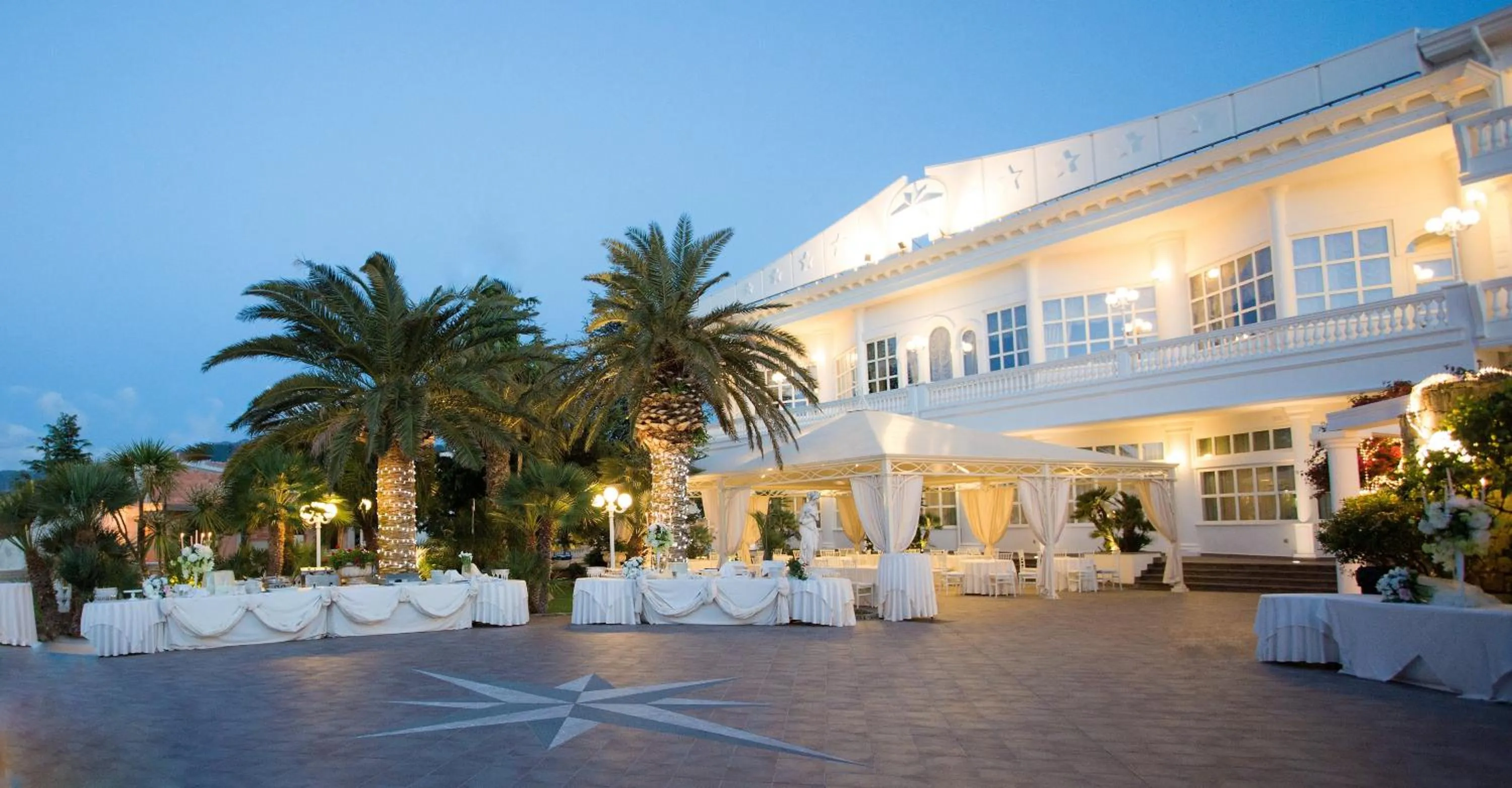 Facade/entrance in Hotel La Rosa Dei Venti