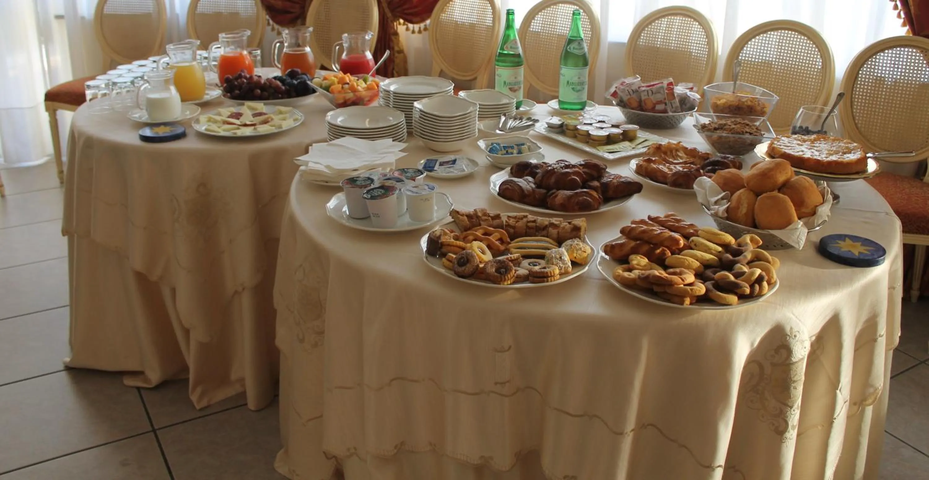 Restaurant/places to eat in Hotel La Rosa Dei Venti