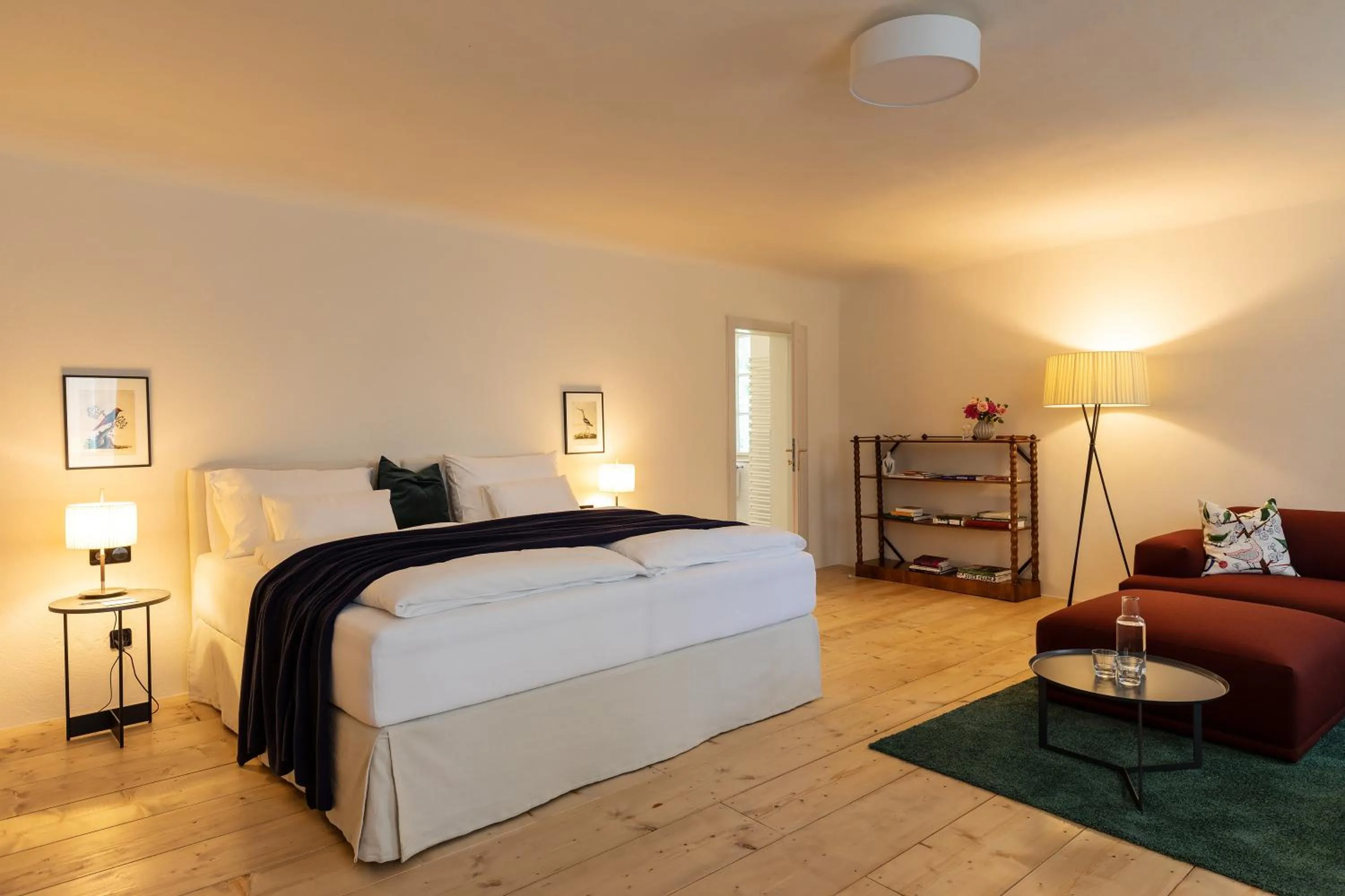 Photo of the whole room, Bed in Boutique Hotel Zum Oberjäger, Schloss Lackenbach