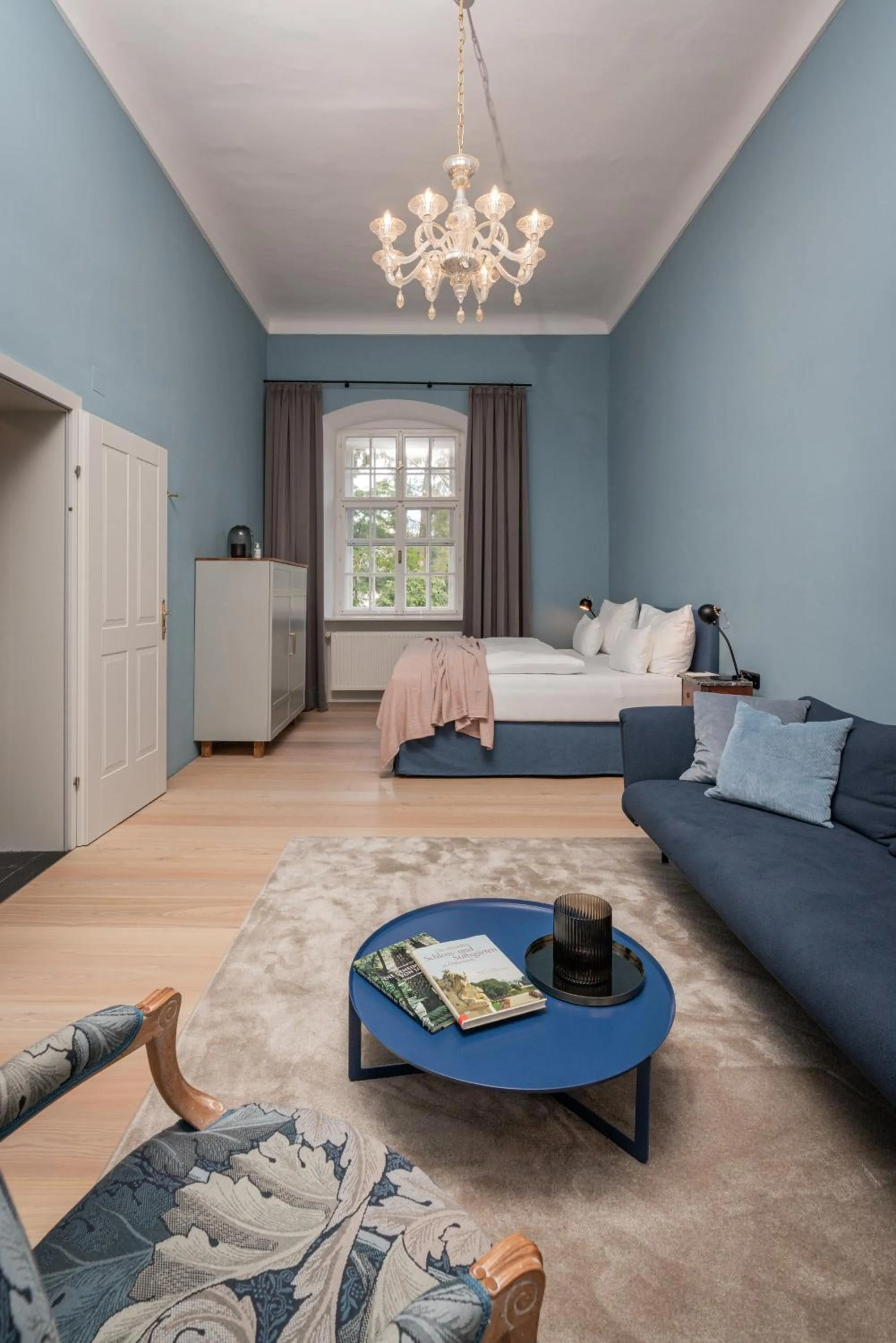 Bed in Boutique Hotel Zum Oberjäger, Schloss Lackenbach