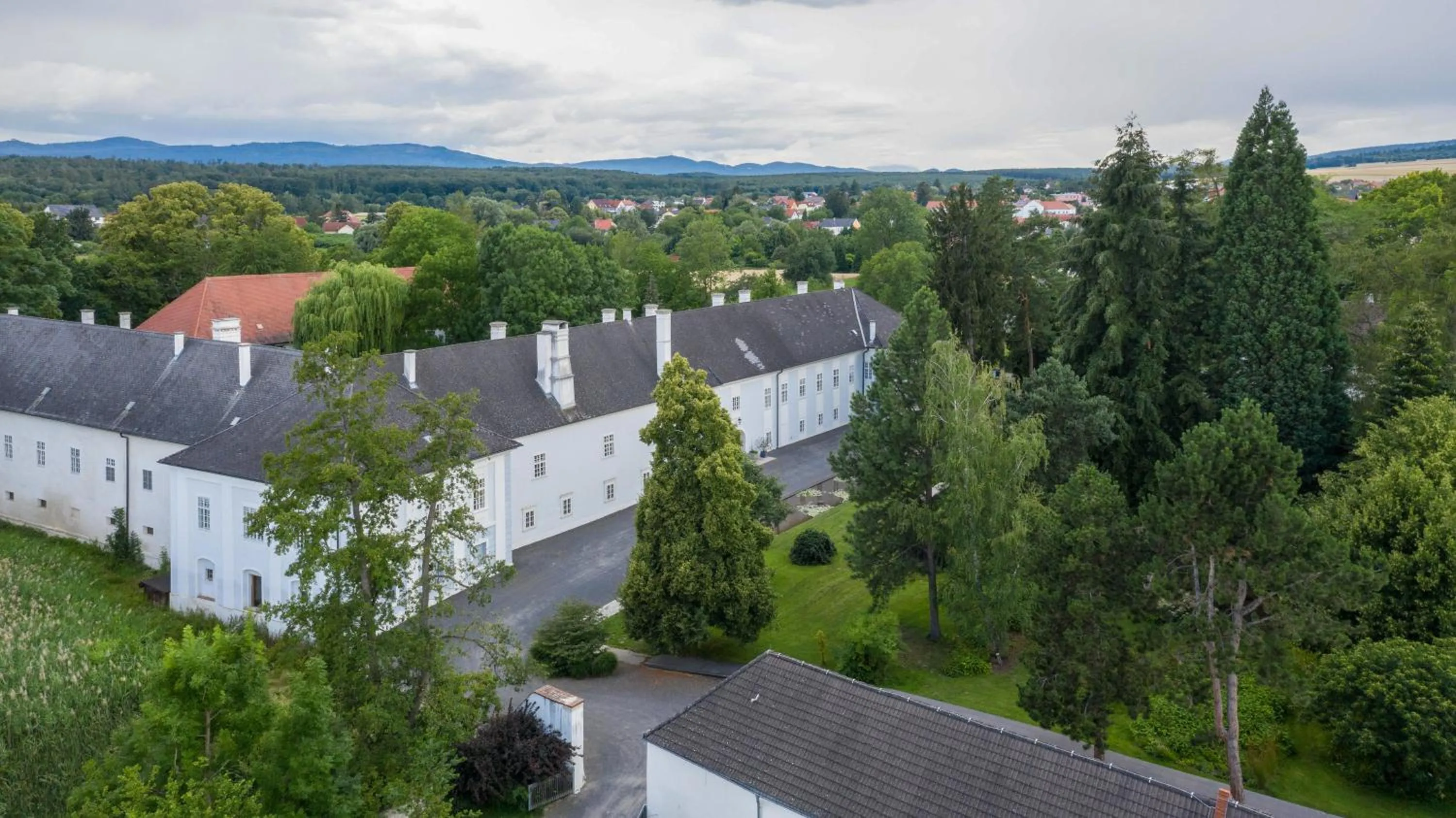 Bird's eye view in Boutique Hotel Zum Oberjäger, Schloss Lackenbach