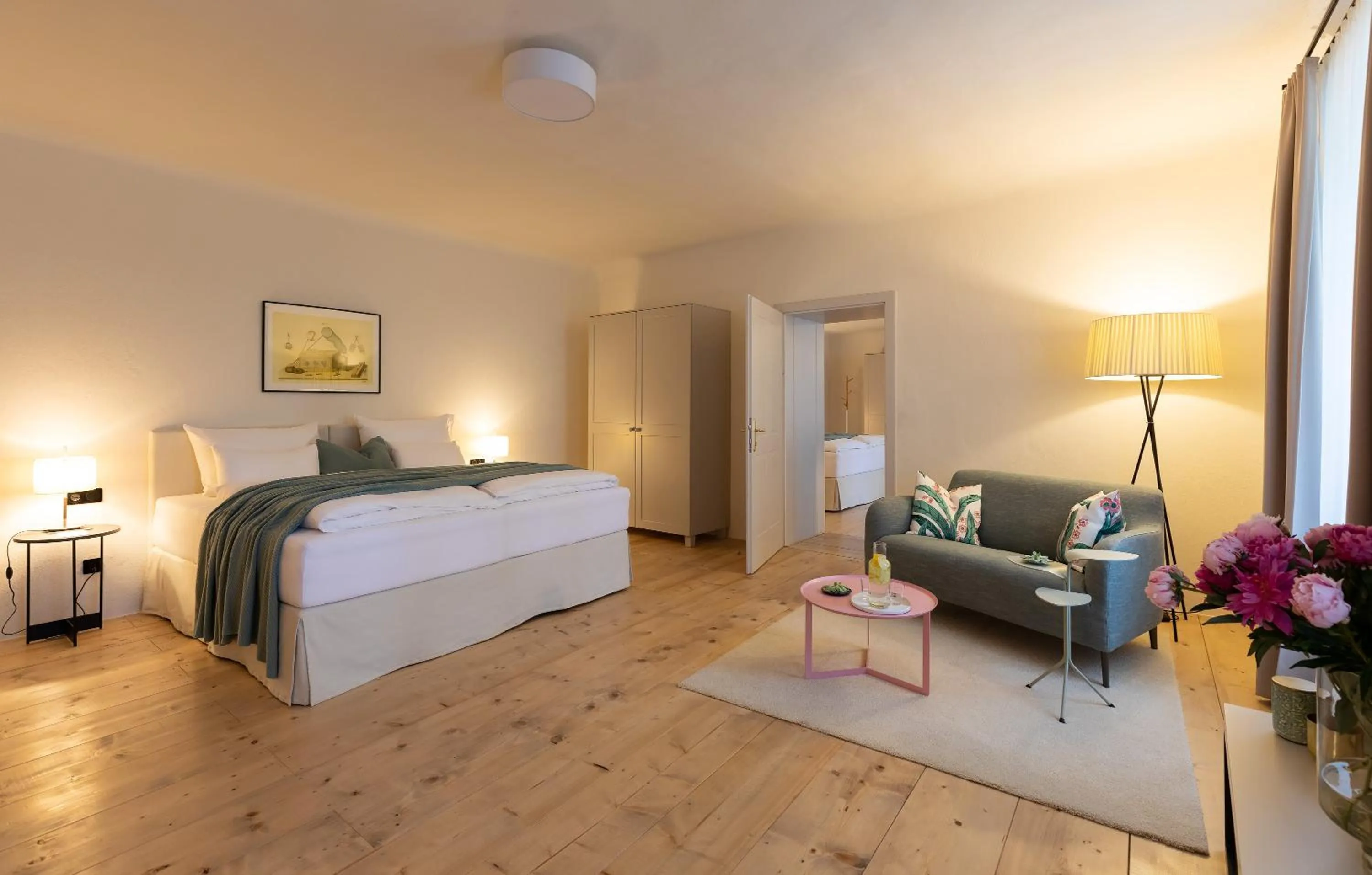 Bed in Boutique Hotel Zum Oberjäger, Schloss Lackenbach