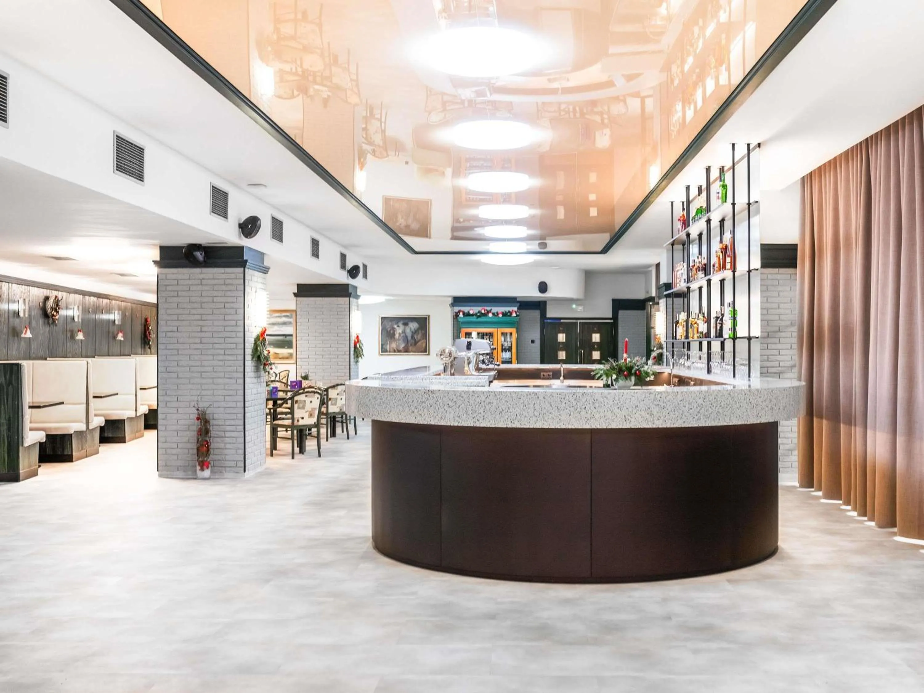 Lounge or bar in ibis Styles Relax Roznov pod Radhostem