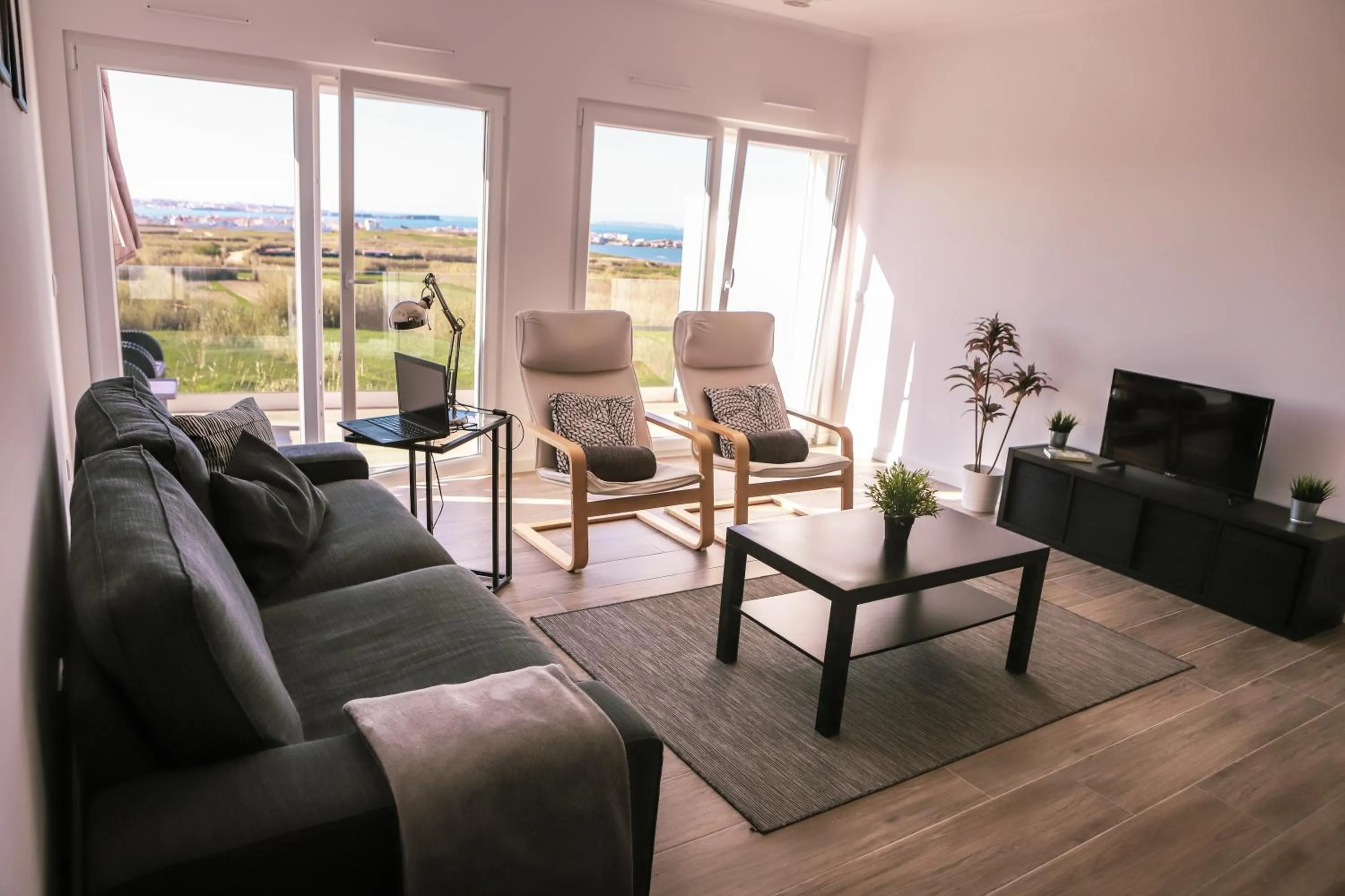 Living room in Marlin House II