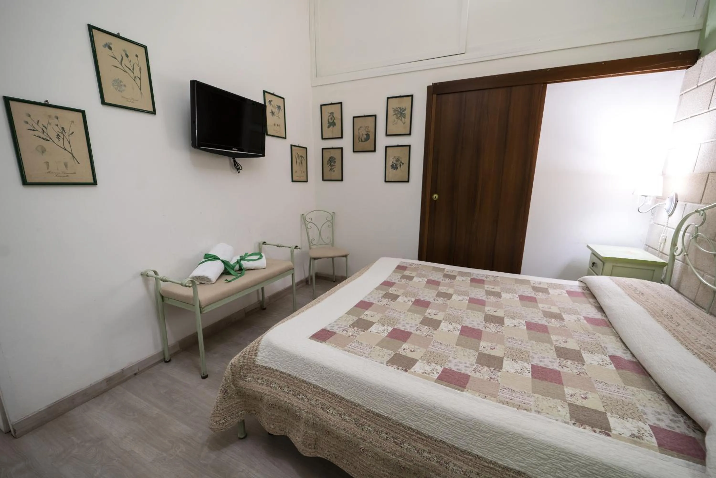 Bed in Residence Garibaldi