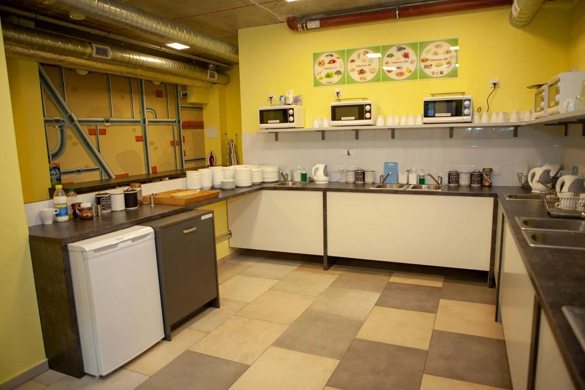 Kitchen or kitchenette in City Express Hostel