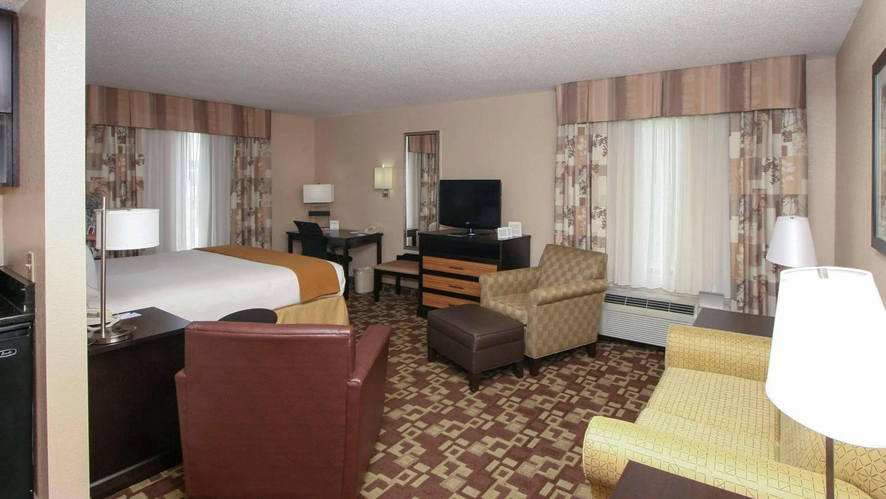 Bedroom, Bed in Country Inn & Suites by Radisson, Shelby, NC