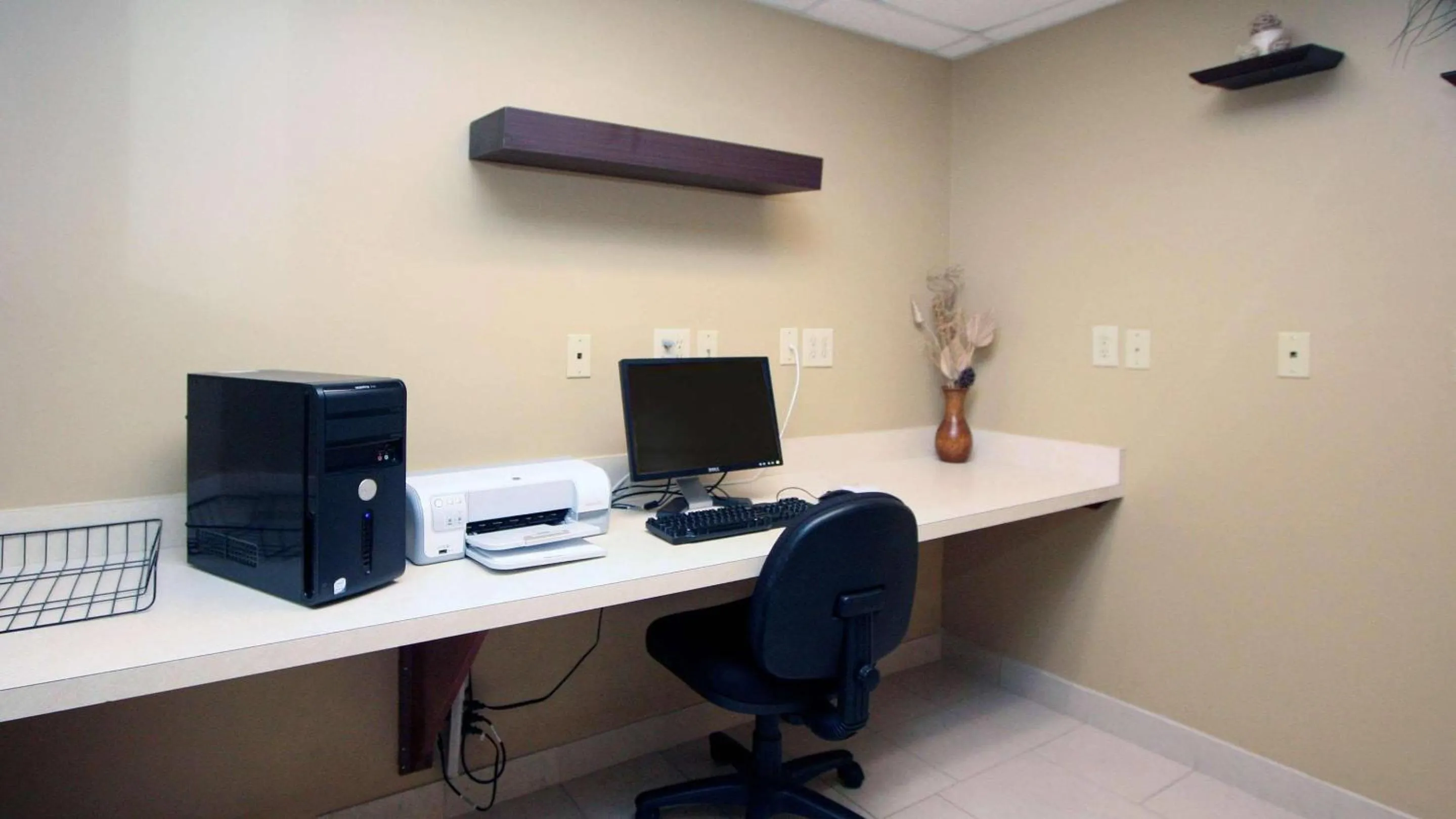 Business facilities in Country Inn & Suites by Radisson, Shelby, NC